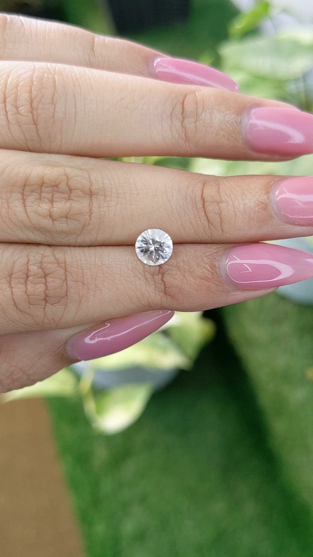 1.11 Ct. White Sapphire from Ceylon (Sri Lanka) Size Video