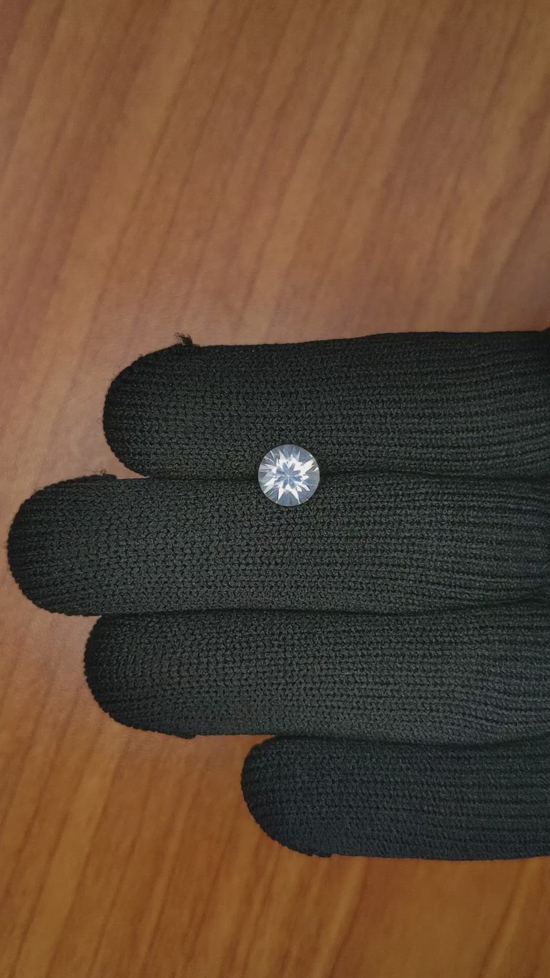 1.48 Ct. White Sapphire from Ceylon (Sri Lanka) Size Video