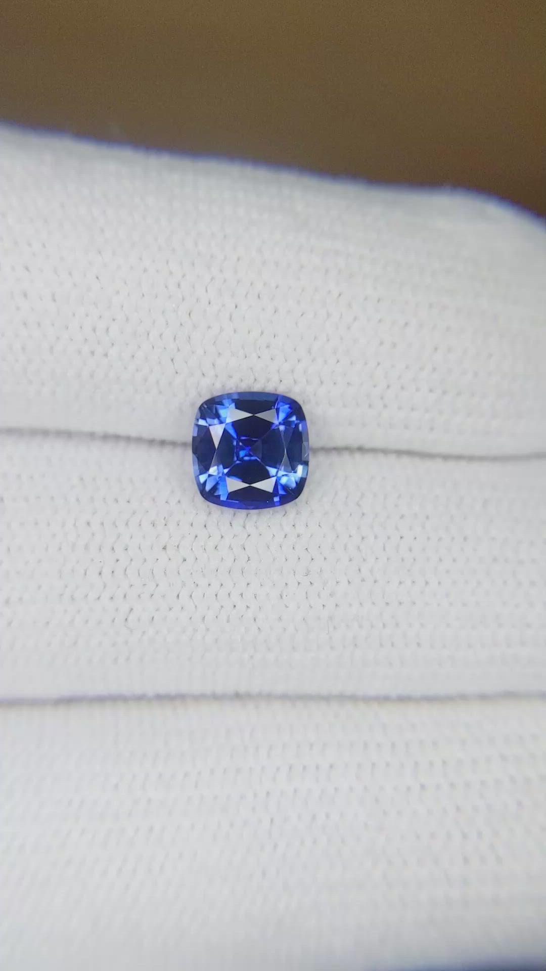 1.49 Ct. Blue Sapphire from Ceylon (Sri Lanka) Size Video