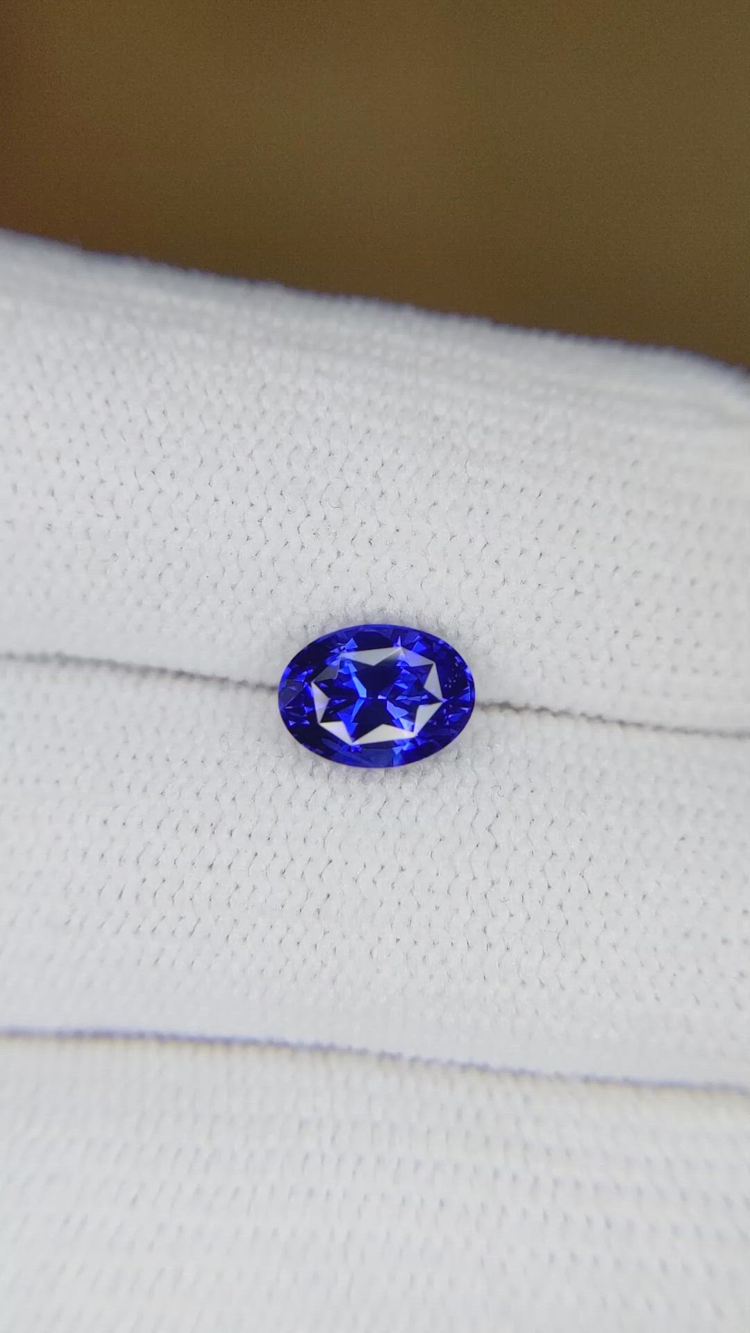 1.53 Ct. Blue Sapphire from Ceylon (Sri Lanka) Size Video