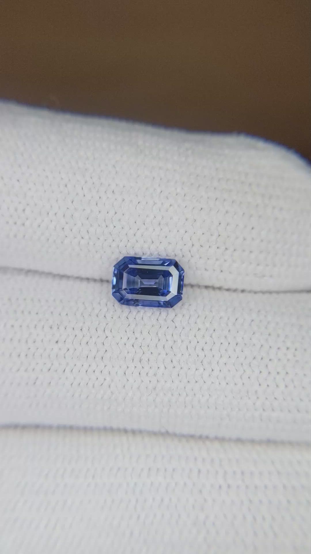 0.98 Ct. Blue Sapphire from Ceylon (Sri Lanka) Size Video