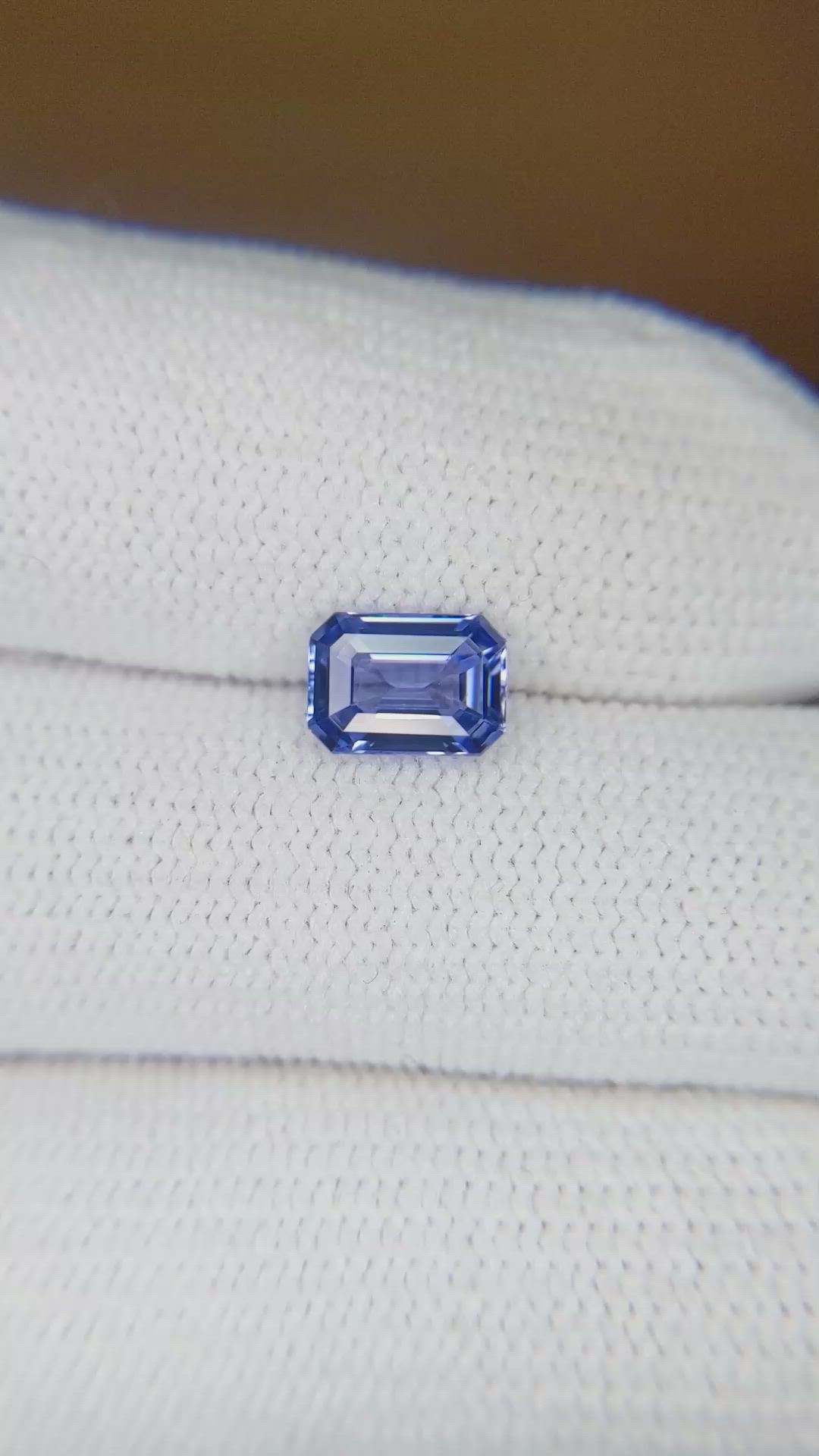 1.21 Ct. Blue Sapphire from Ceylon (Sri Lanka) Size Video