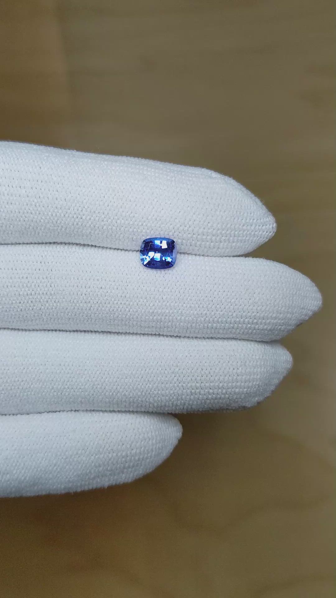 1.07 Ct. Blue Sapphire from Ceylon (Sri Lanka) Size Video