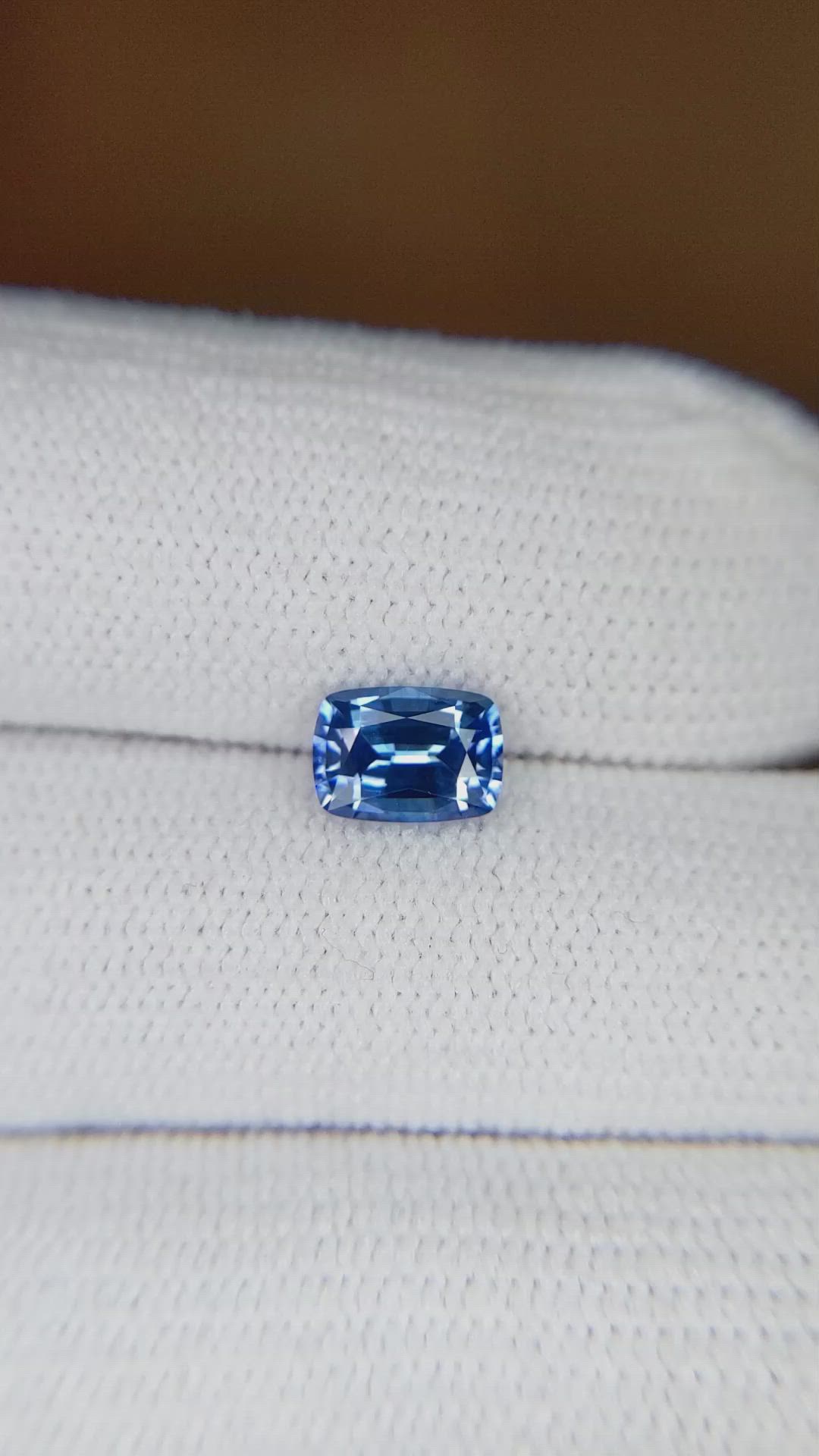 1.18 Ct. Blue Sapphire from Ceylon (Sri Lanka) Size Video