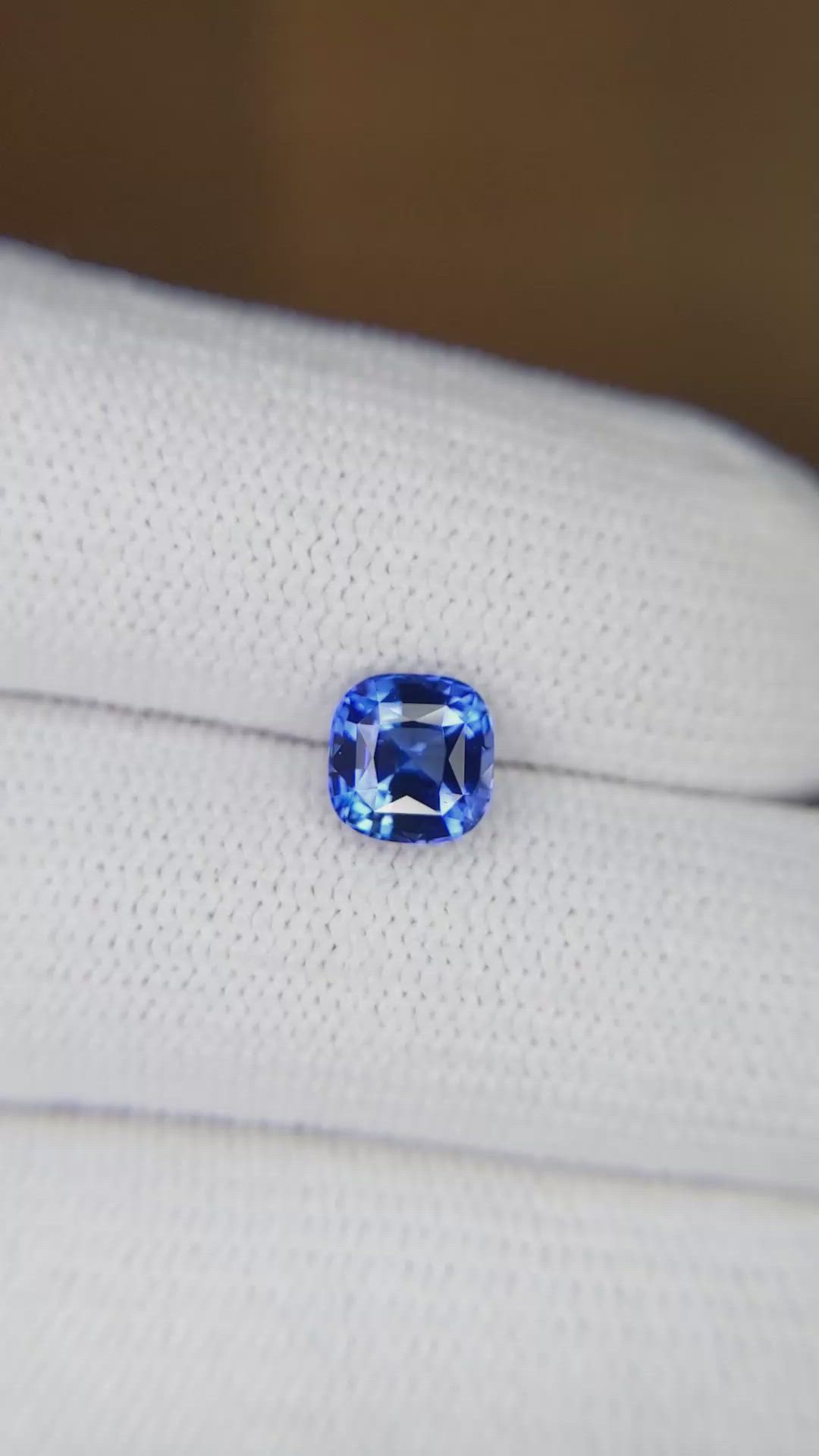 1.58 Ct. Blue Sapphire from Ceylon (Sri Lanka) Size Video