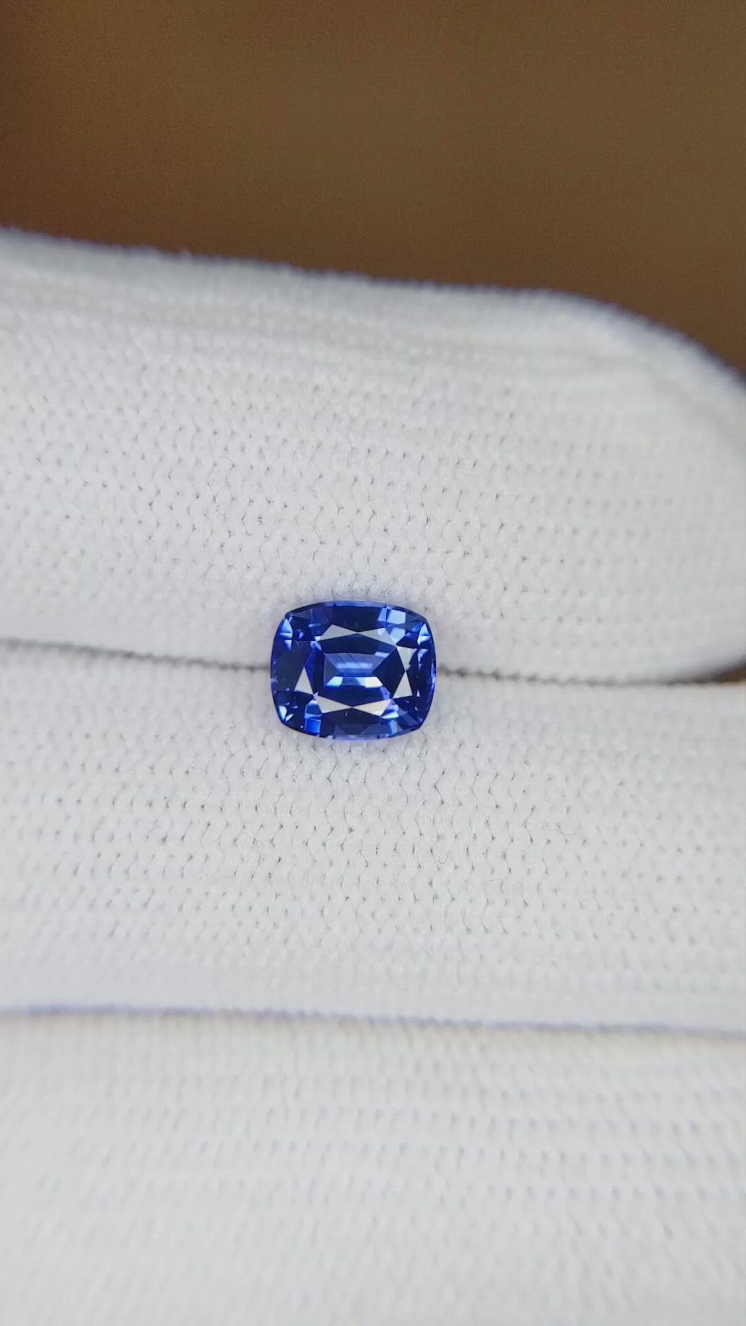 1.34 Ct. Blue Sapphire from Ceylon (Sri Lanka) Size Video