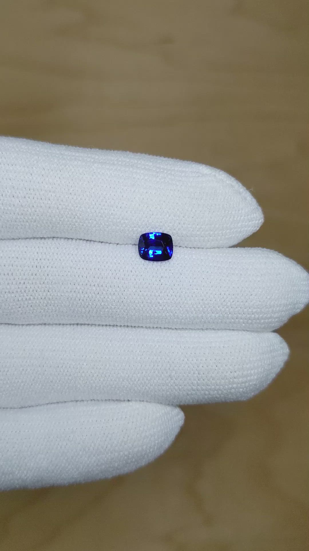 0.89 Ct. Blue Sapphire from Ceylon (Sri Lanka) Size Video