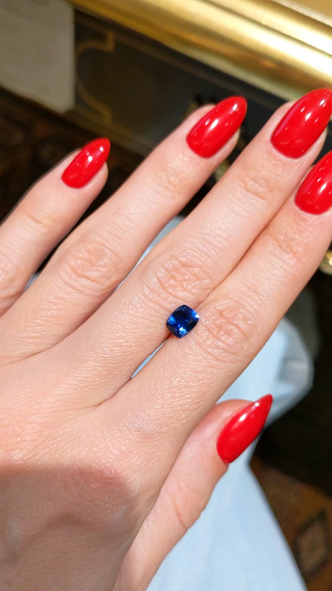 1.01 Ct. Blue Sapphire from Ceylon (Sri Lanka) Size Video