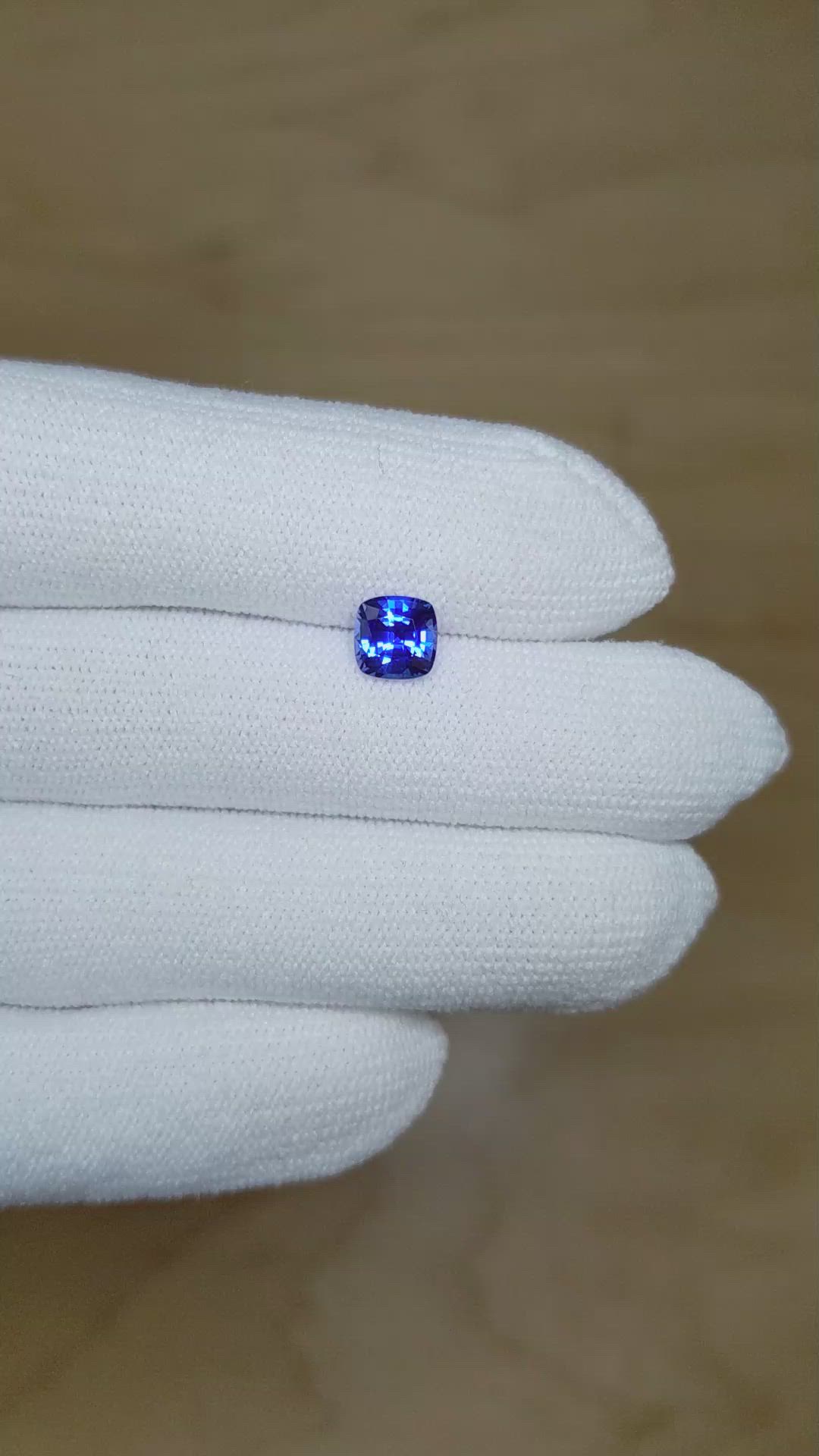 1.27 Ct. Blue Sapphire from Ceylon (Sri Lanka) Size Video