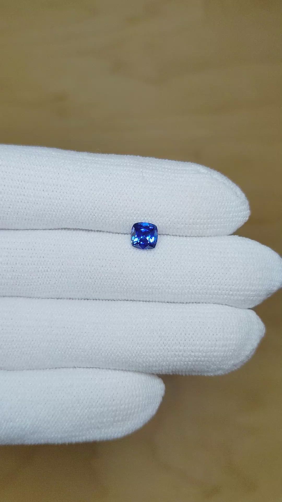 1.12 Ct. Blue Sapphire from Ceylon (Sri Lanka) Size Video