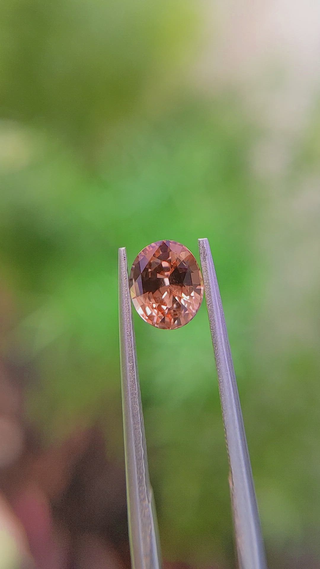 1.02 Ct. Padparadscha Sapphire from Ceylon (Sri Lanka) Size Video