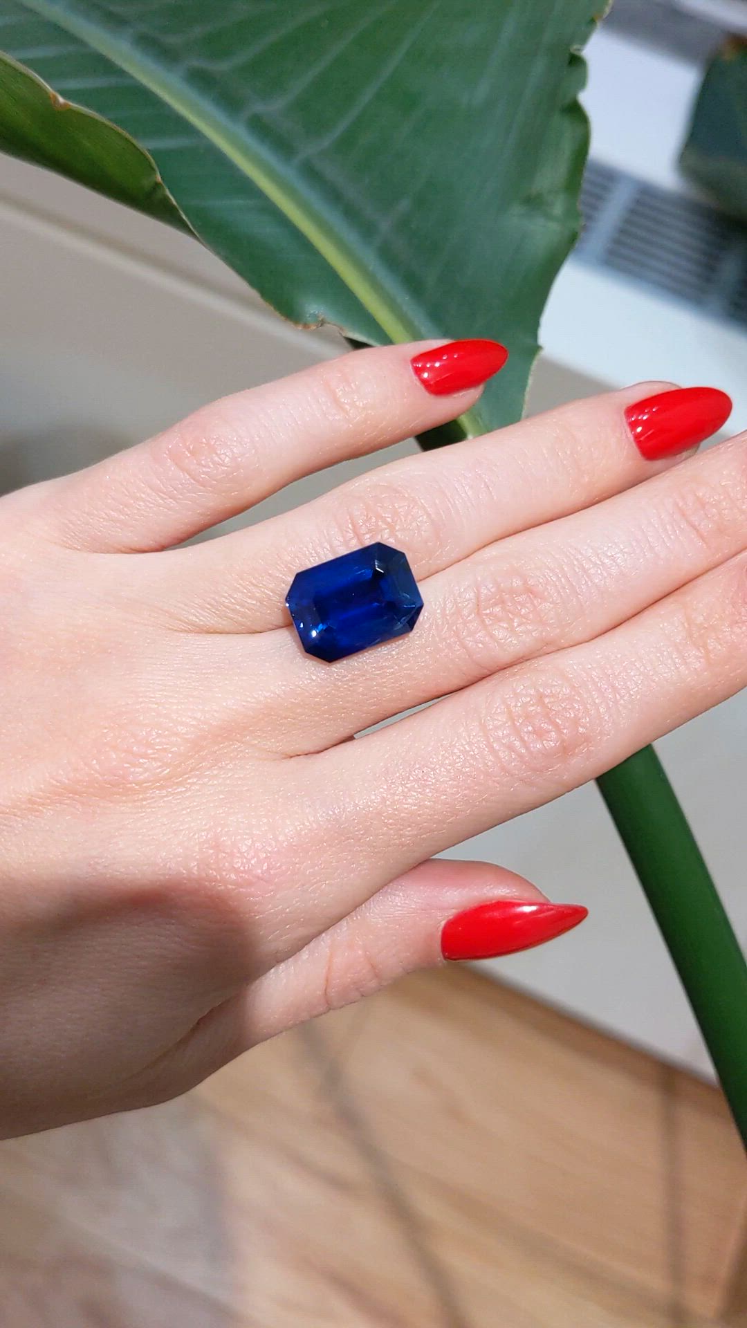 12.36 Ct. Blue Sapphire from Ceylon (Sri Lanka) Size Video