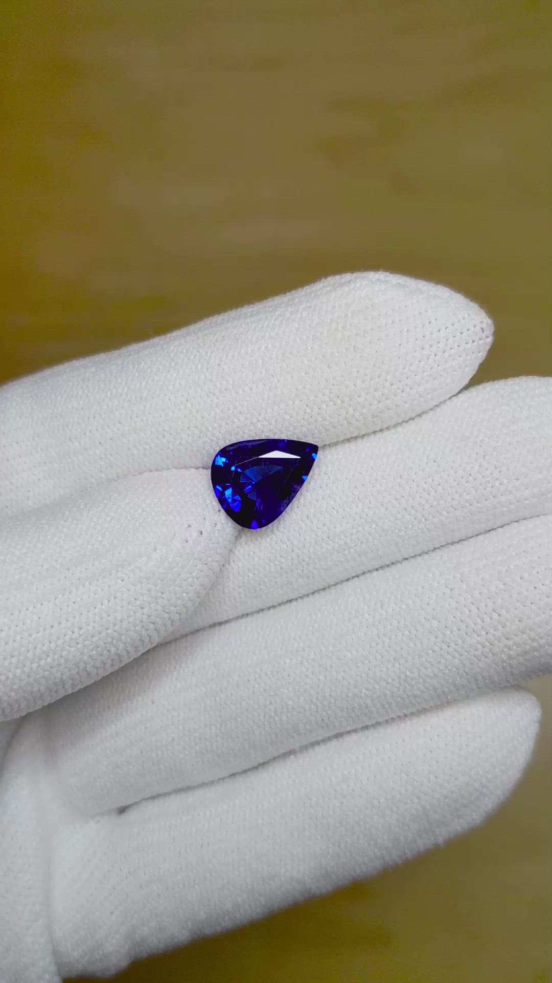 3.62 Ct. Blue Sapphire from Ceylon (Sri Lanka) Size Video