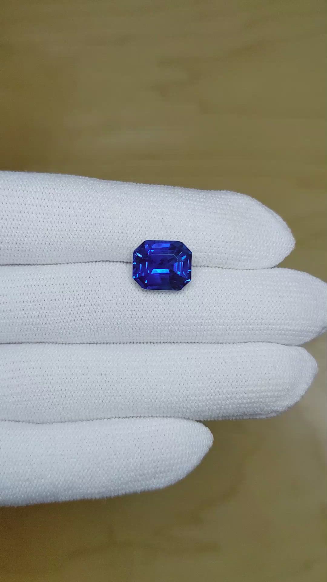 6.32 Ct. Blue Sapphire from Ceylon (Sri Lanka) Size Video