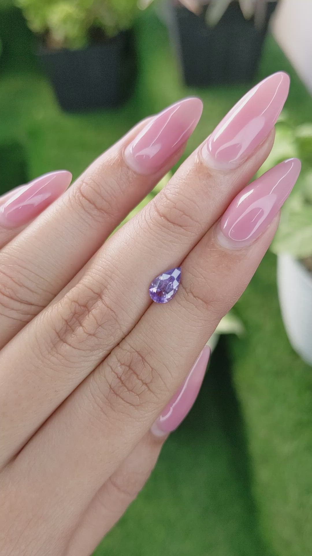 0.94 Ct. Pinkish Purple Sapphire from Ceylon (Sri Lanka) Size Video