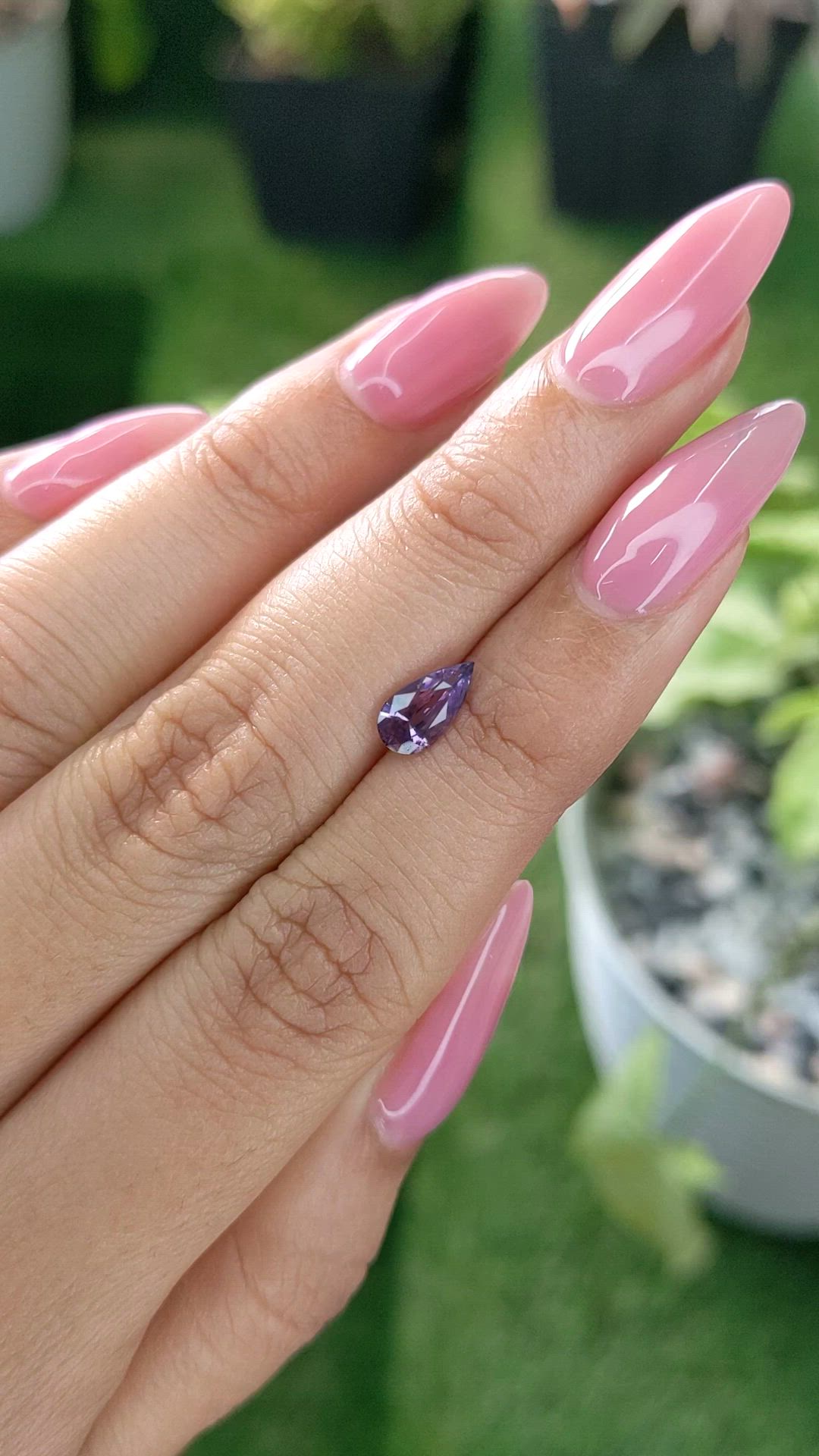 0.84 Ct. Pinkish Purple Sapphire from Ceylon (Sri Lanka) Size Video