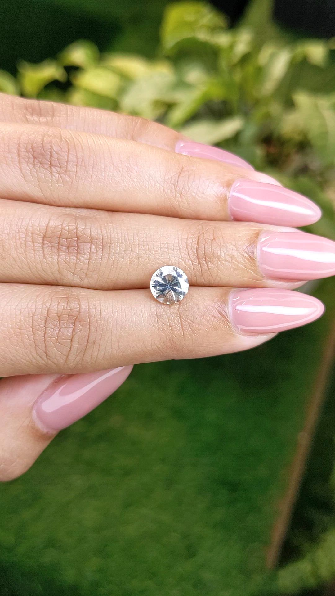 1.66 Ct. White Sapphire from Ceylon (Sri Lanka) Size Video