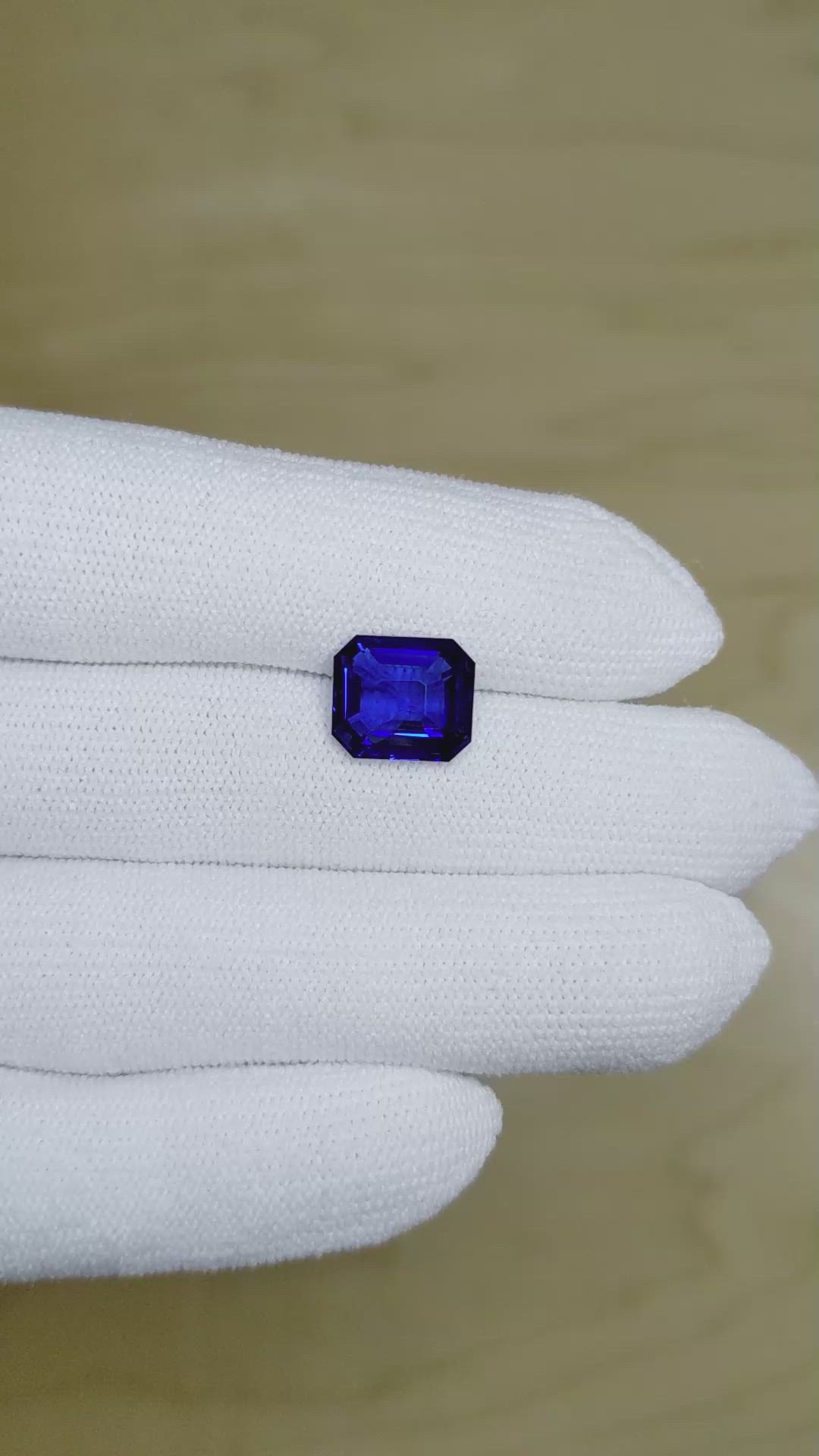 5.01 Ct. Blue Sapphire from Ceylon (Sri Lanka) Size Video