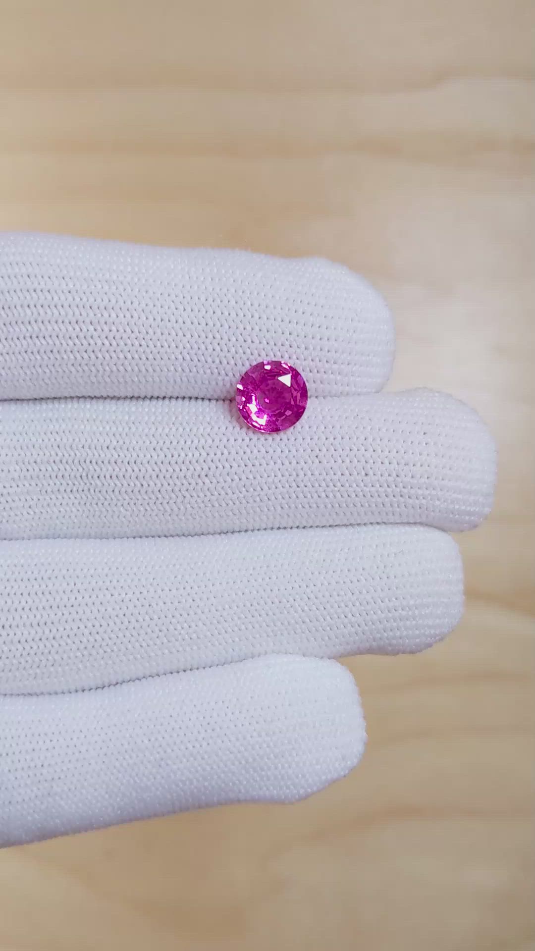 2.24 Ct. Pink Sapphire from Ceylon (Sri Lanka) Size Video
