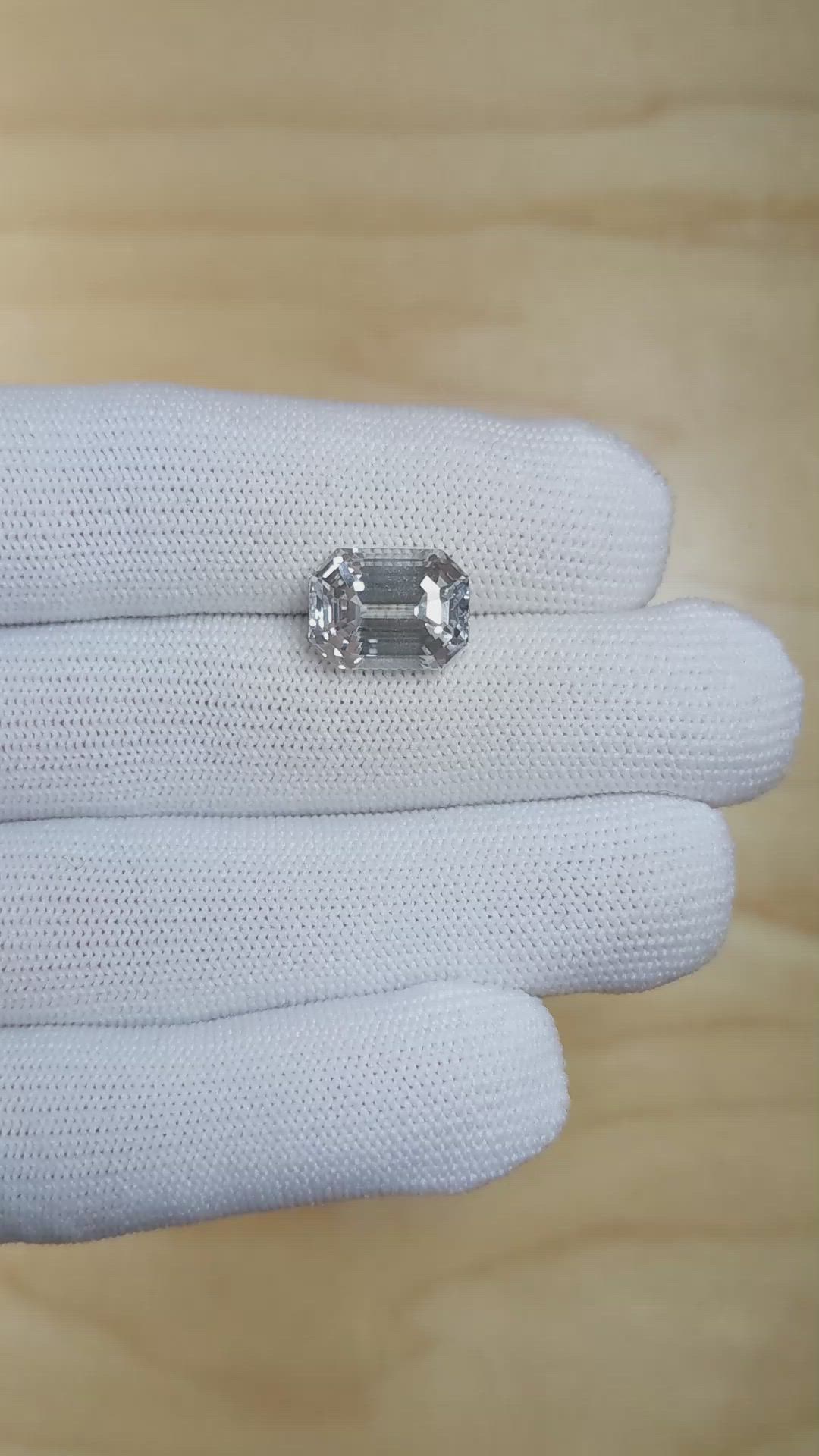 10.05 Ct. White Sapphire from Ceylon (Sri Lanka) Size Video