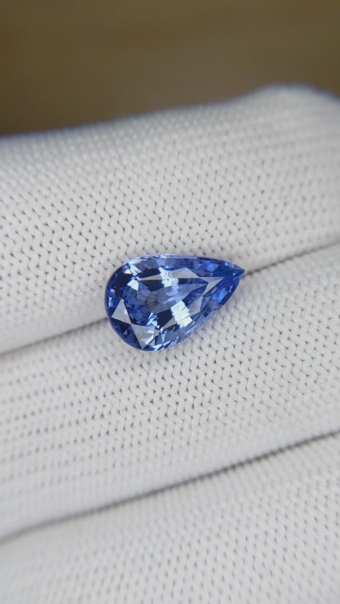 4.51 Ct. Blue Sapphire from Ceylon (Sri Lanka) Size Video