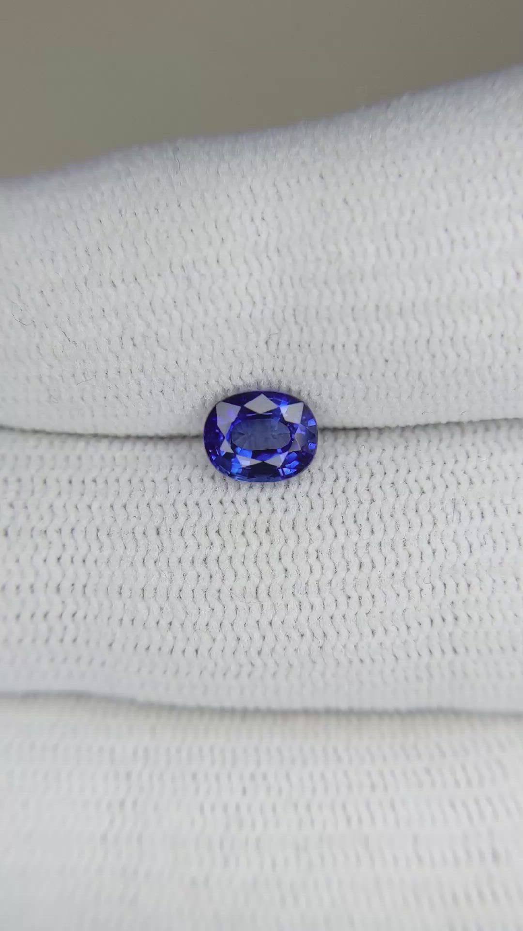 1.11 Ct. Blue Sapphire from Ceylon (Sri Lanka) Size Video