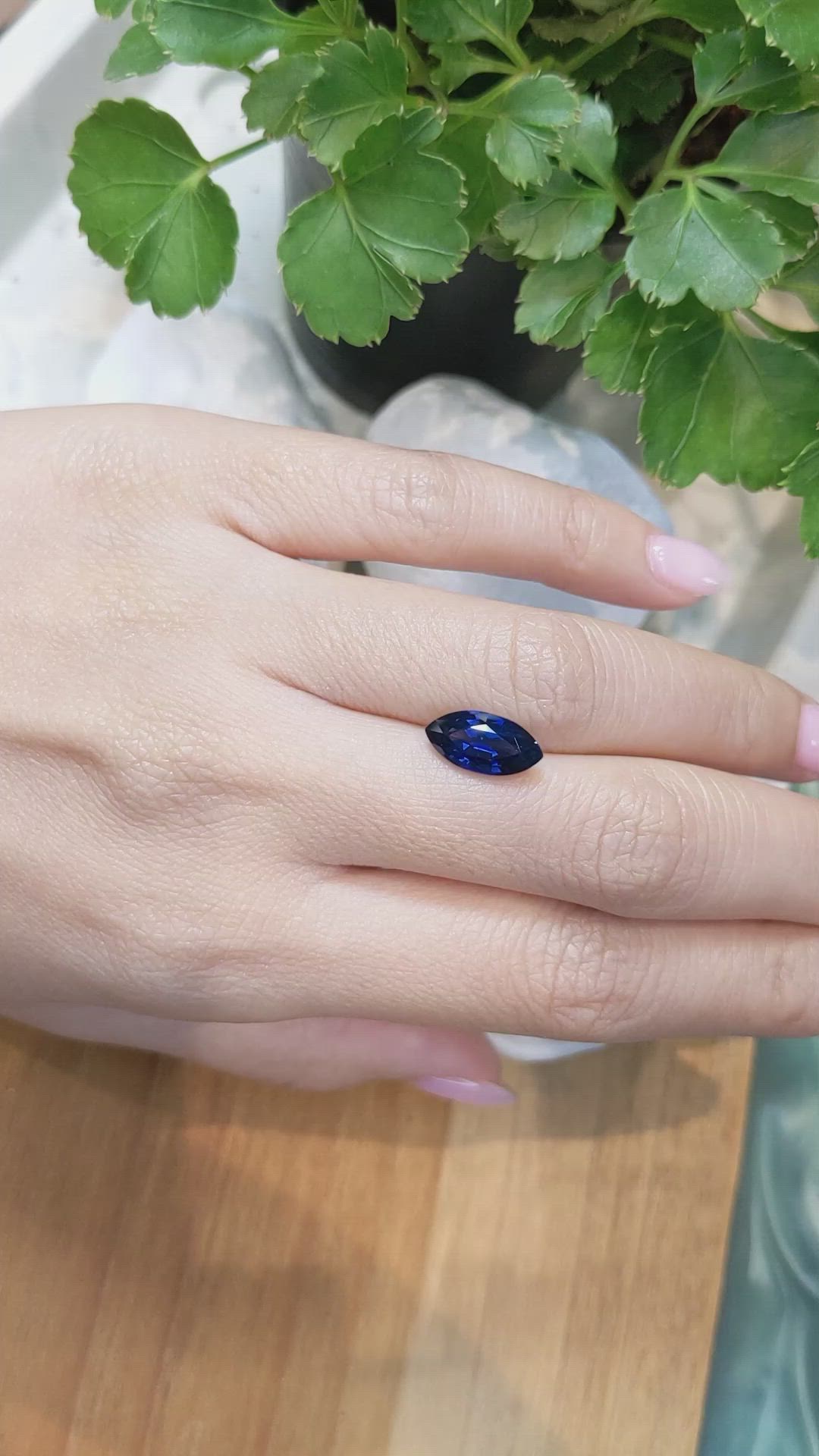 3.15 Ct. Blue Sapphire from Ceylon (Sri Lanka) Size Video
