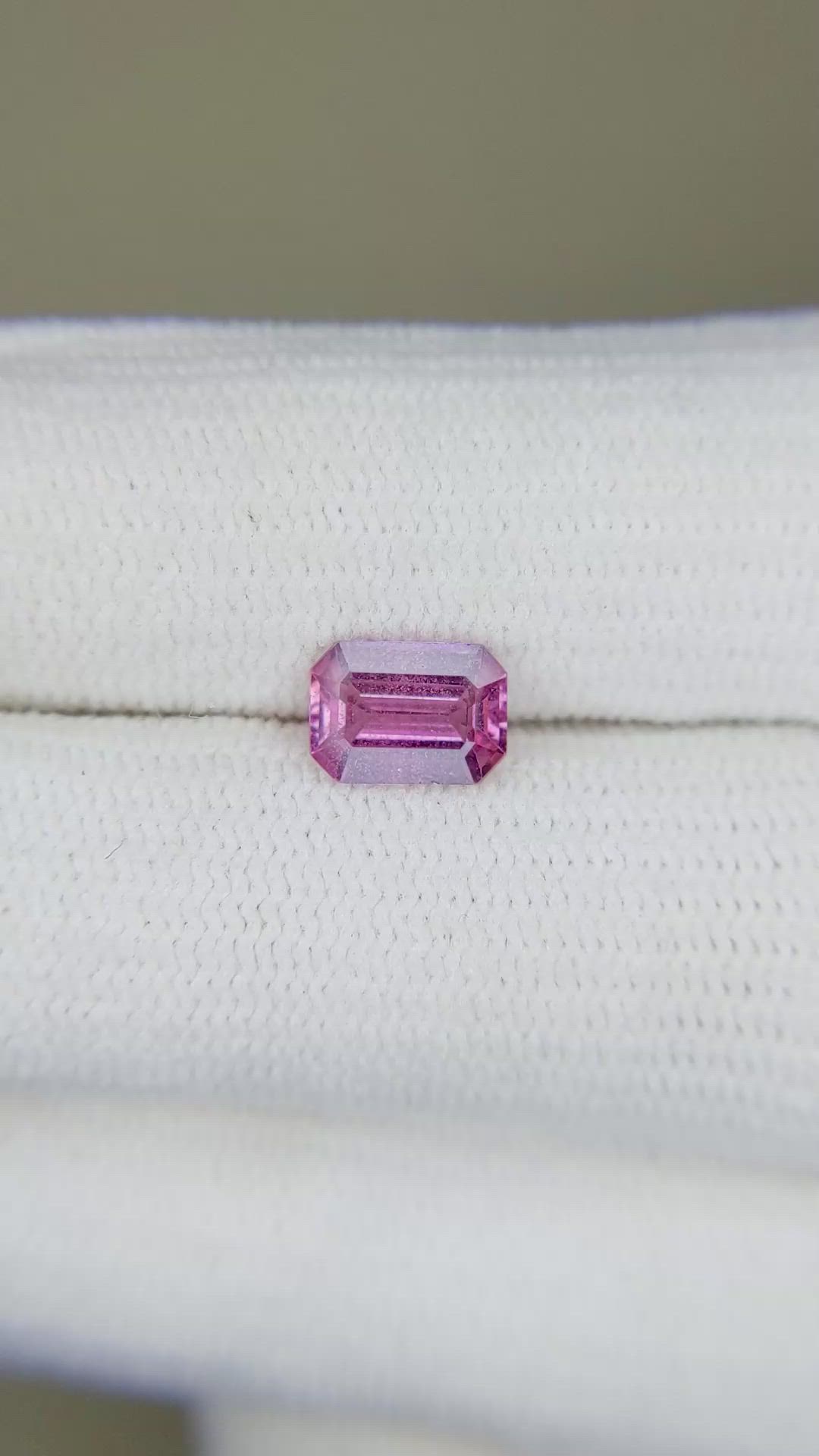 1.07 Ct. Pinkish Purple Sapphire from Ceylon (Sri Lanka) Size Video