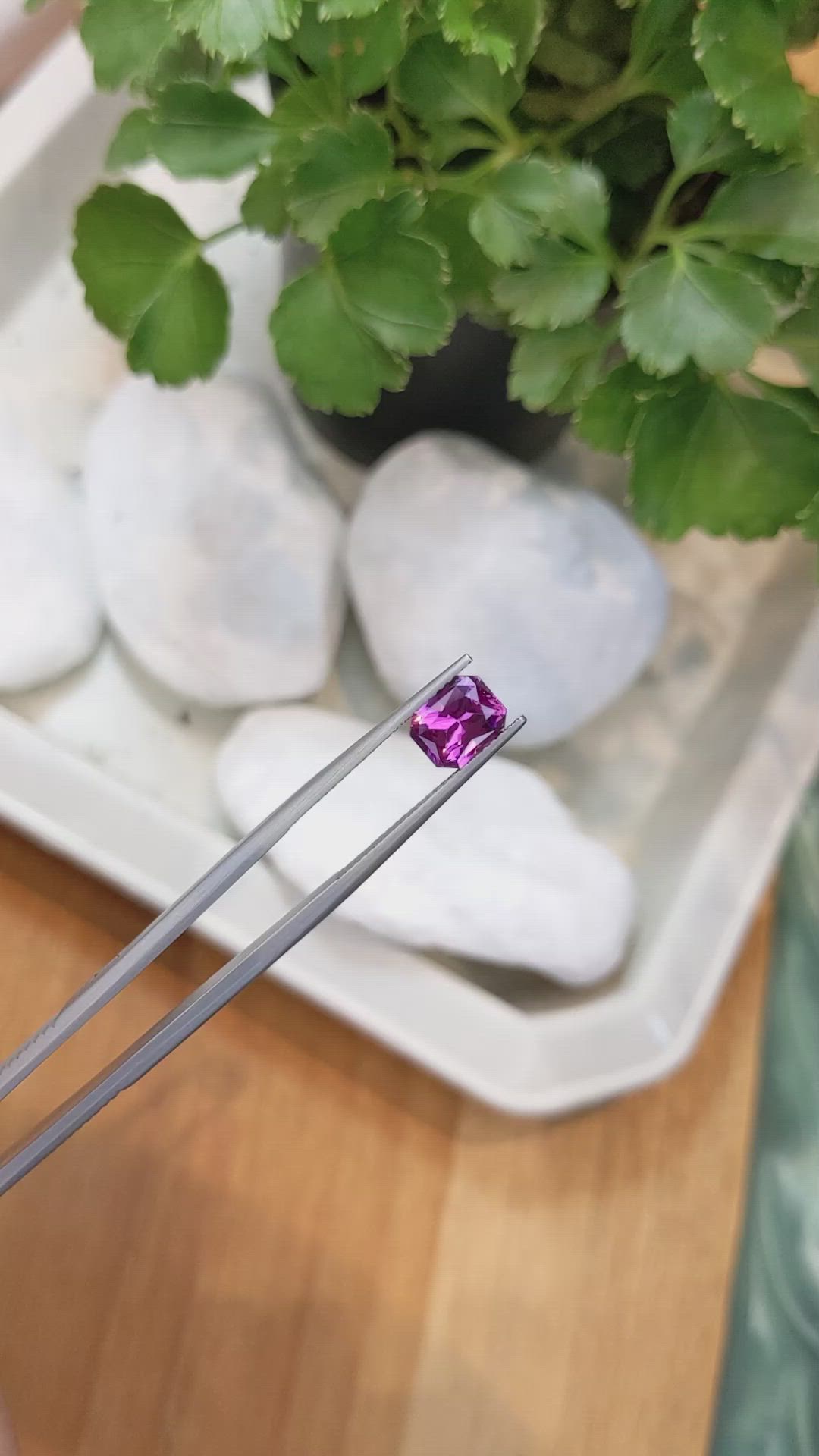 1.71 Ct. Pinkish Purple Sapphire from Ceylon (Sri Lanka) Size Video