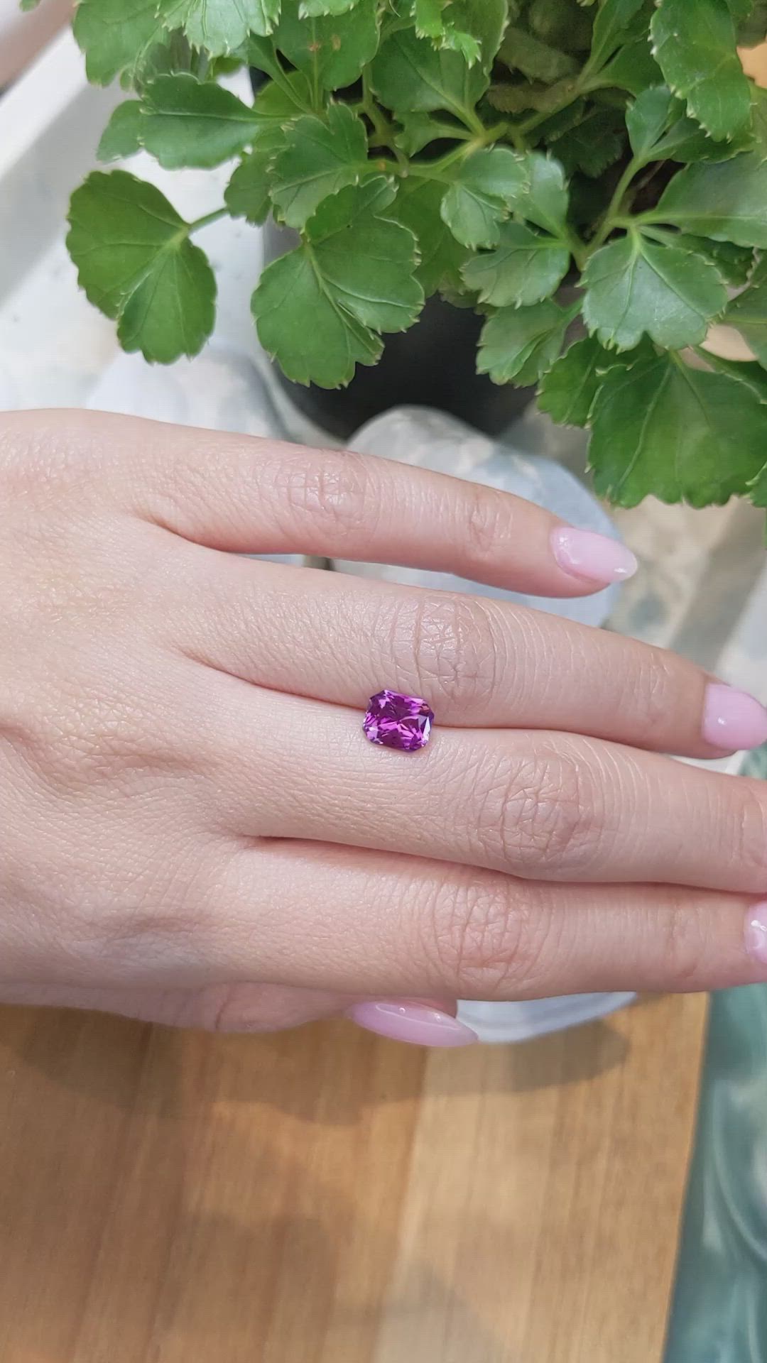 1.71 Ct. Pinkish Purple Sapphire from Ceylon (Sri Lanka) Size Video