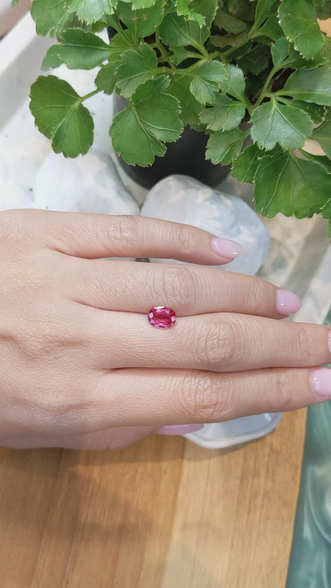 1.34 Ct. Reddish Pink Sapphire from Ceylon (Sri Lanka) Size Video