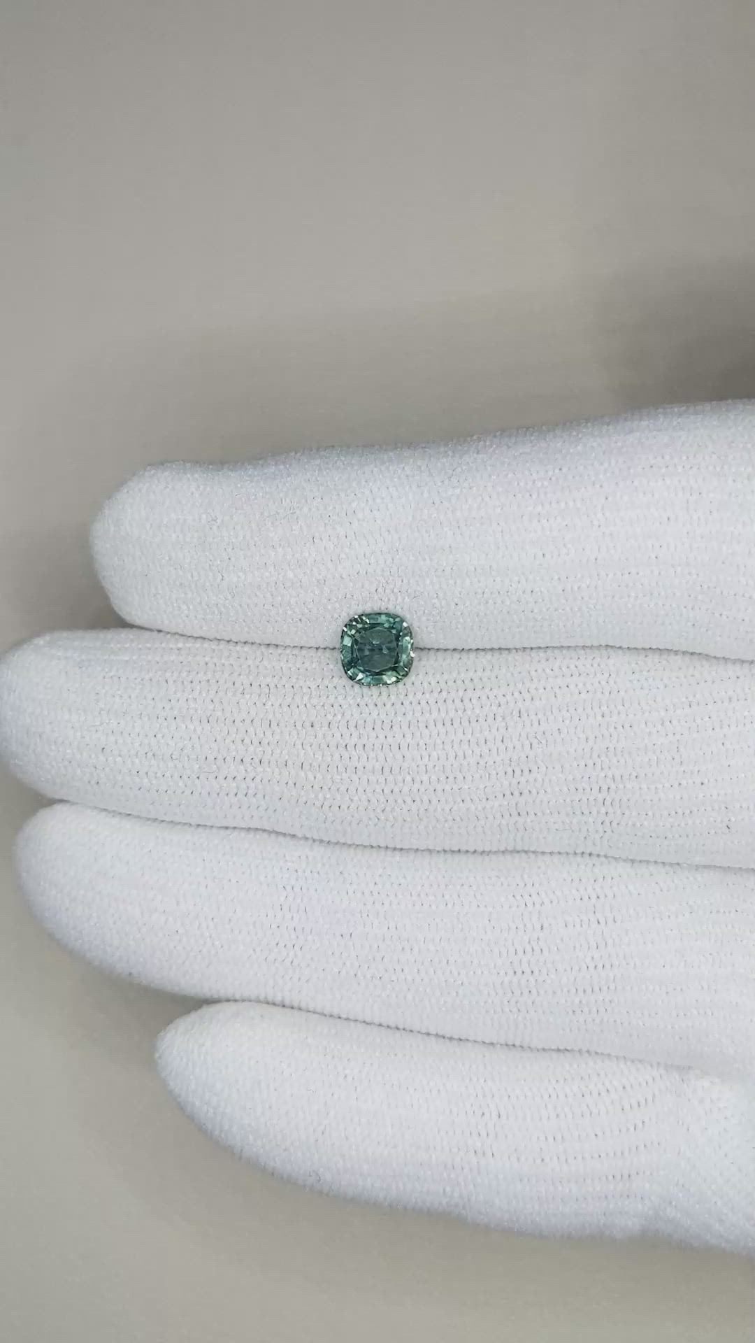 1.01 Ct. Green Sapphire from Ceylon (Sri Lanka) Size Video