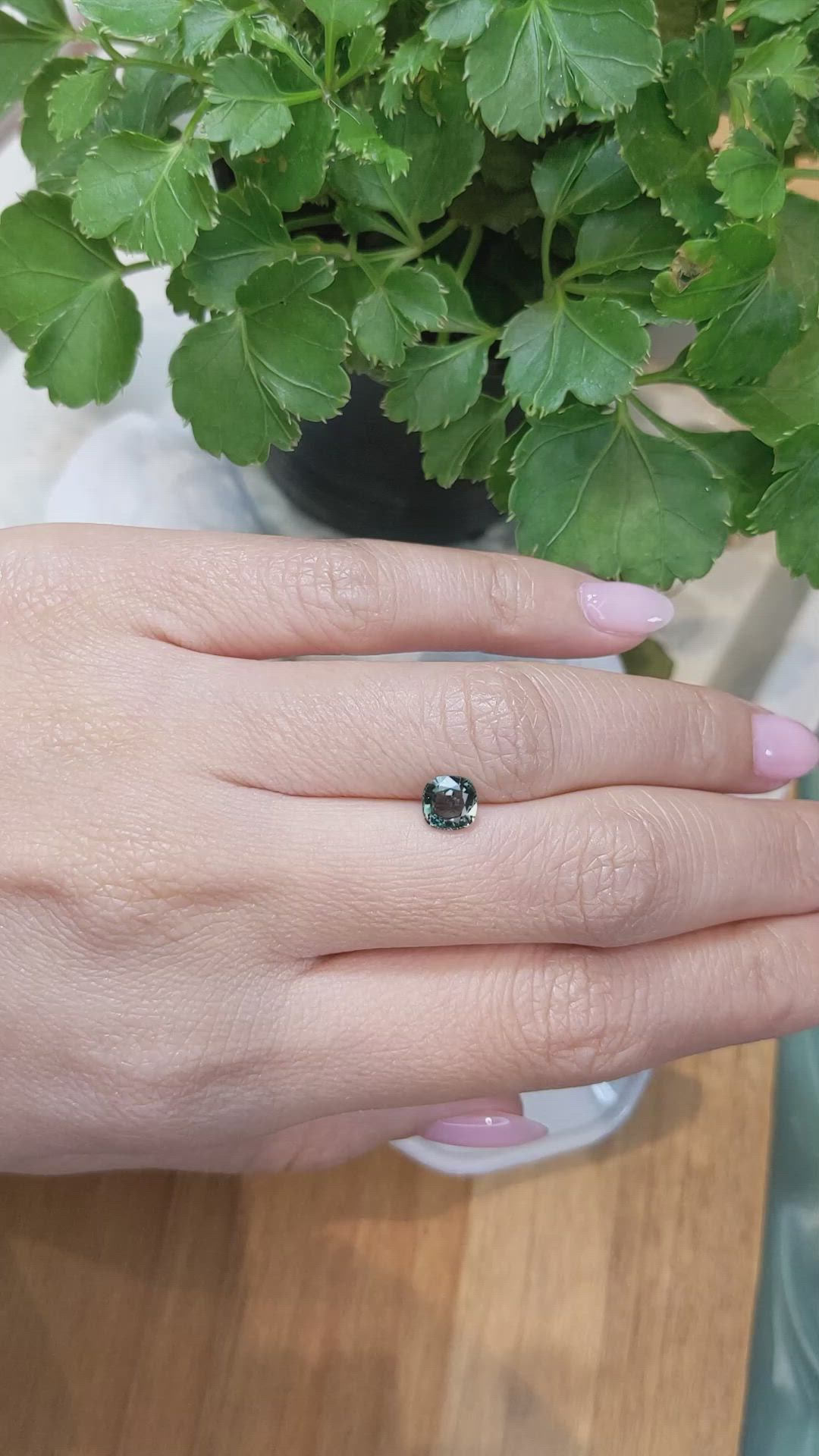 1.01 Ct. Green Sapphire from Ceylon (Sri Lanka) Size Video