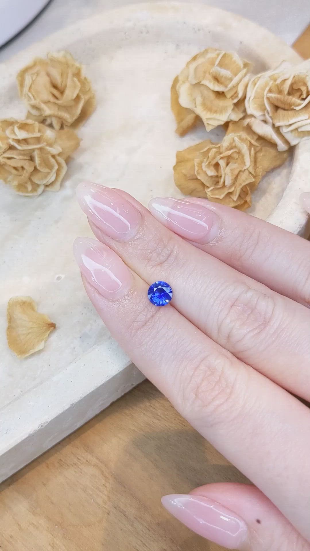 0.76 Ct. Blue Sapphire from Ceylon (Sri Lanka) Size Video