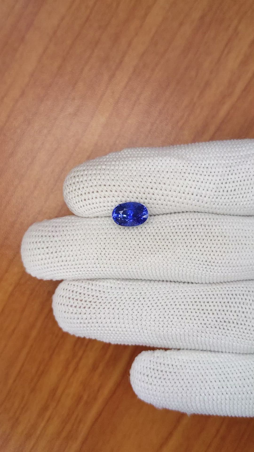 2.30 Ct. Blue Sapphire from Ceylon (Sri Lanka) Size Video