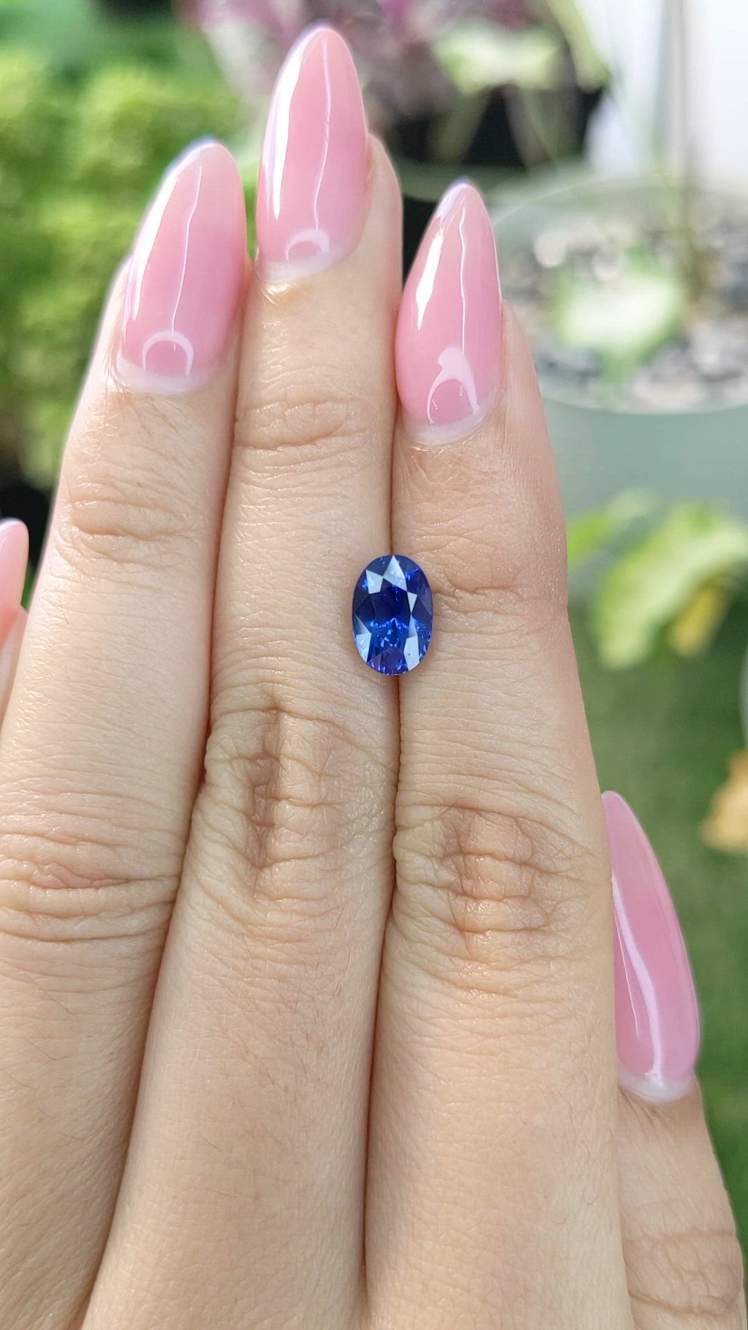 2.30 Ct. Blue Sapphire from Ceylon (Sri Lanka) Size Video