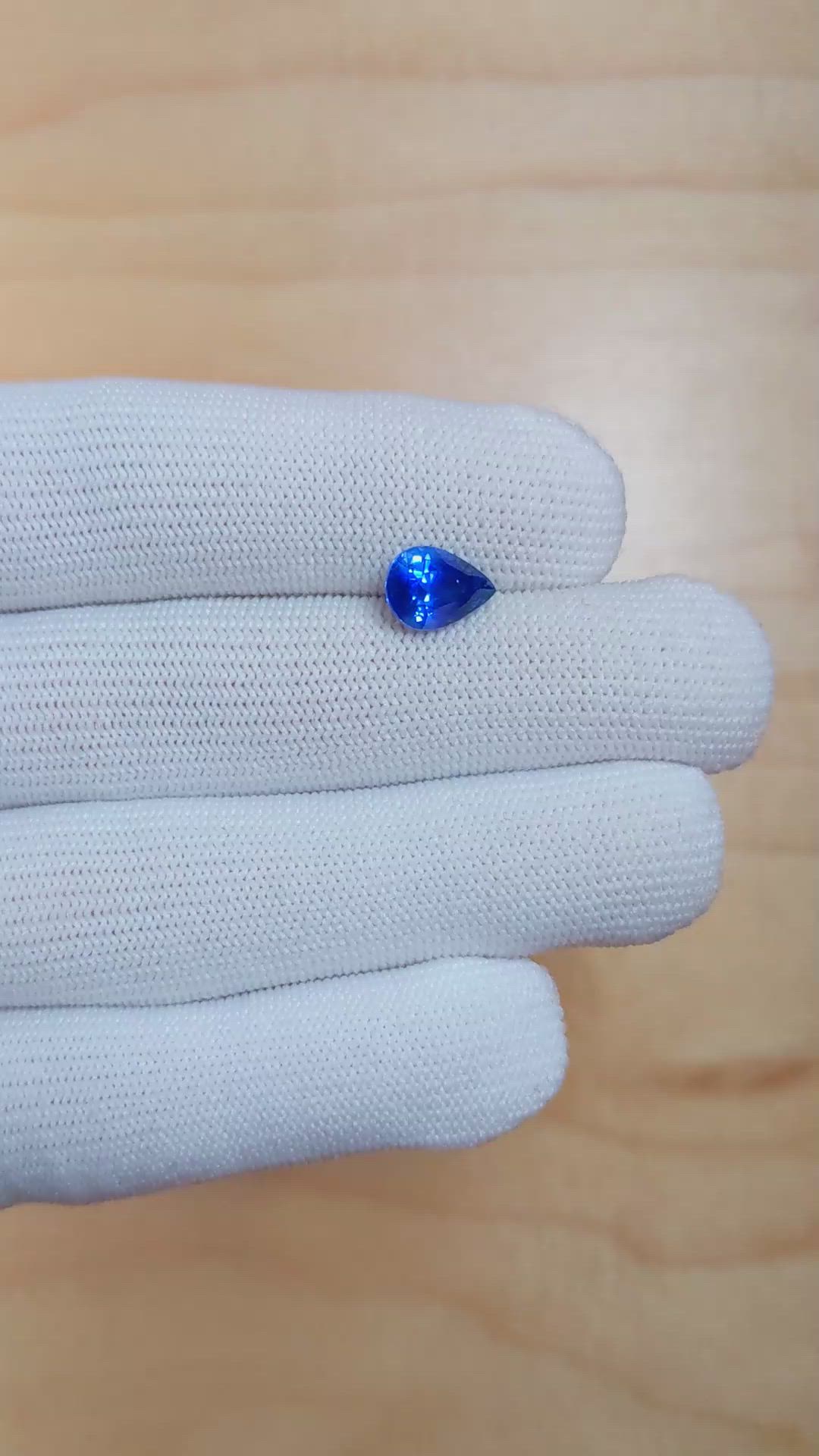 2.87 Ct. Blue Sapphire from Ceylon (Sri Lanka) Size Video