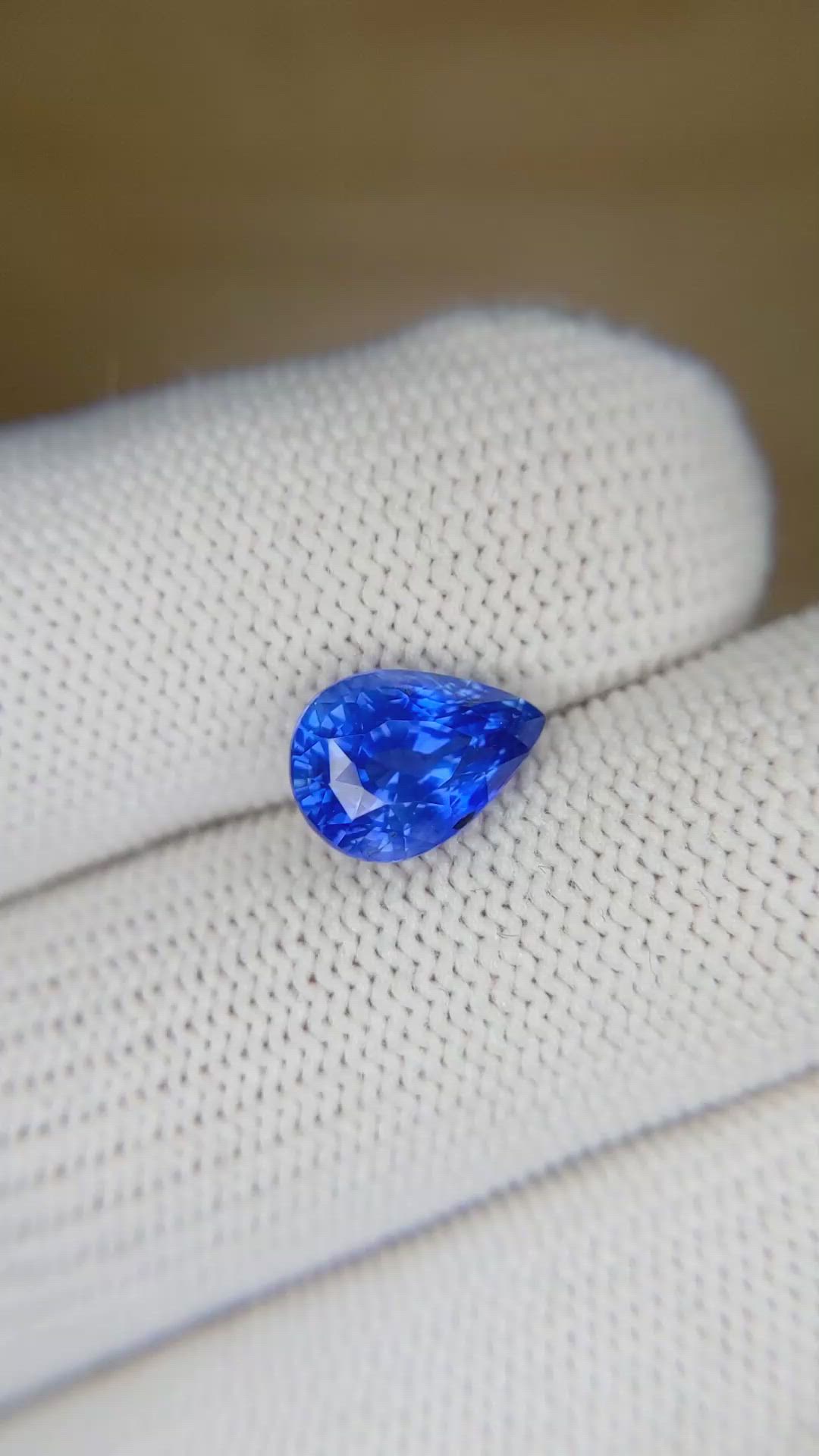 2.87 Ct. Blue Sapphire from Ceylon (Sri Lanka) Size Video