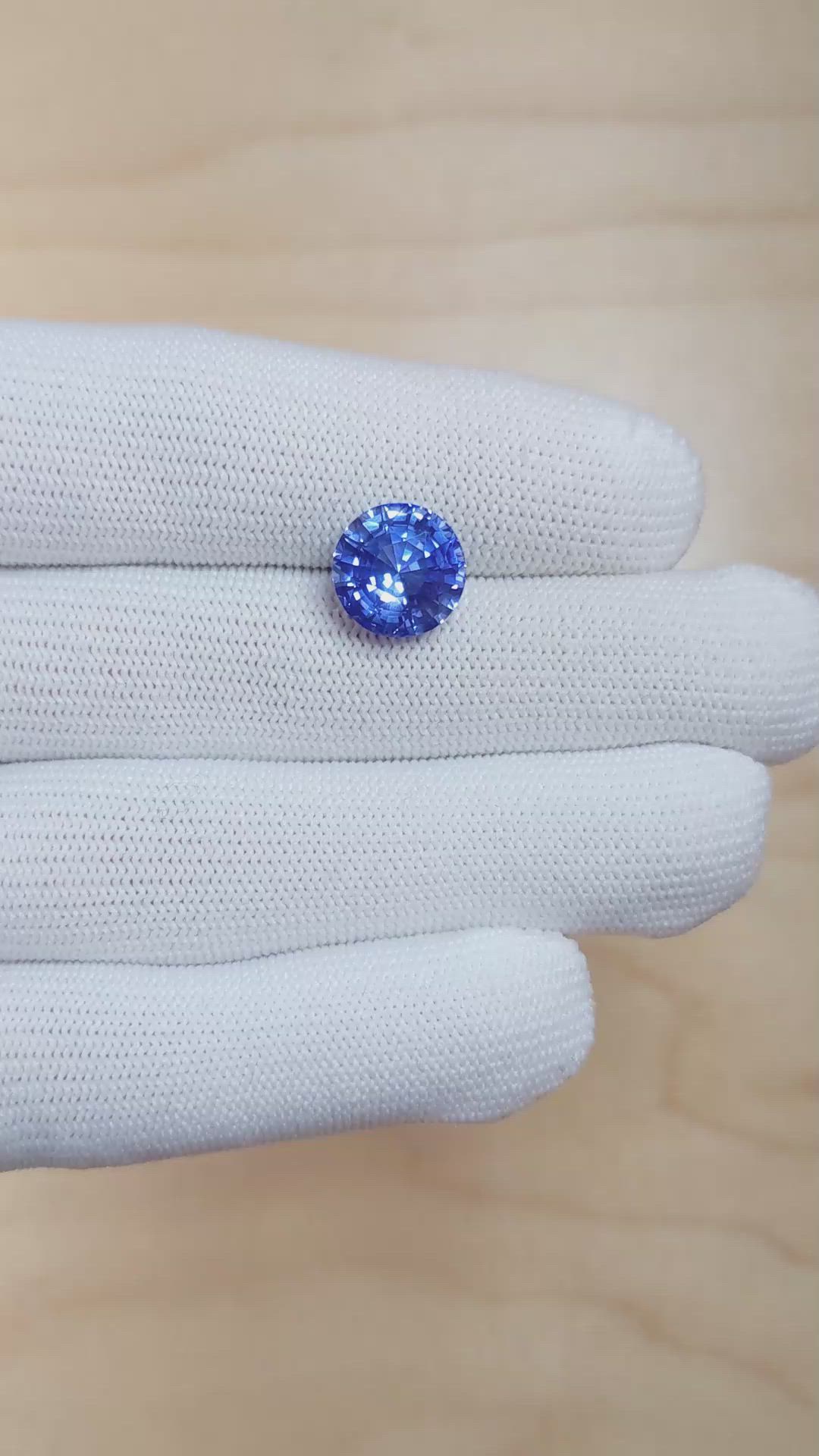 7.06 Ct. Blue Sapphire from Ceylon (Sri Lanka) Size Video