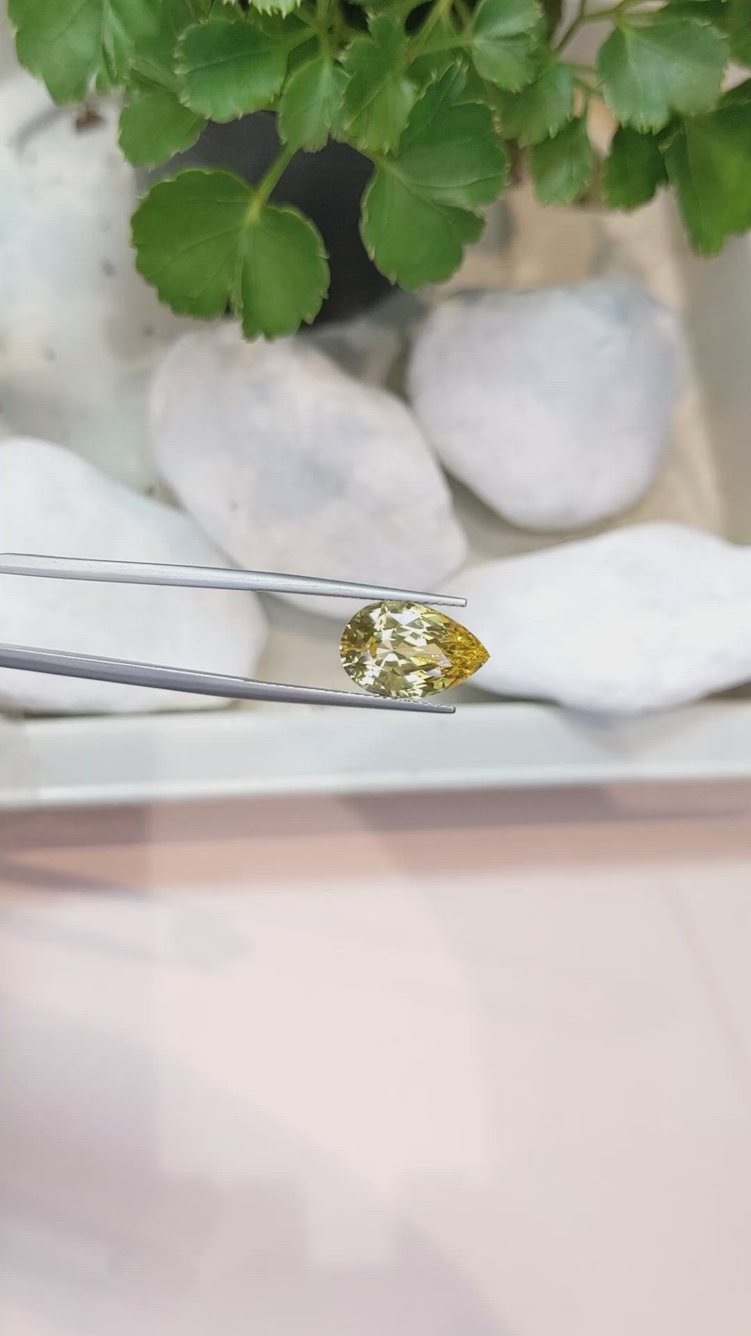 7.65 Ct. Yellow Sapphire from Ceylon (Sri Lanka) Size Video