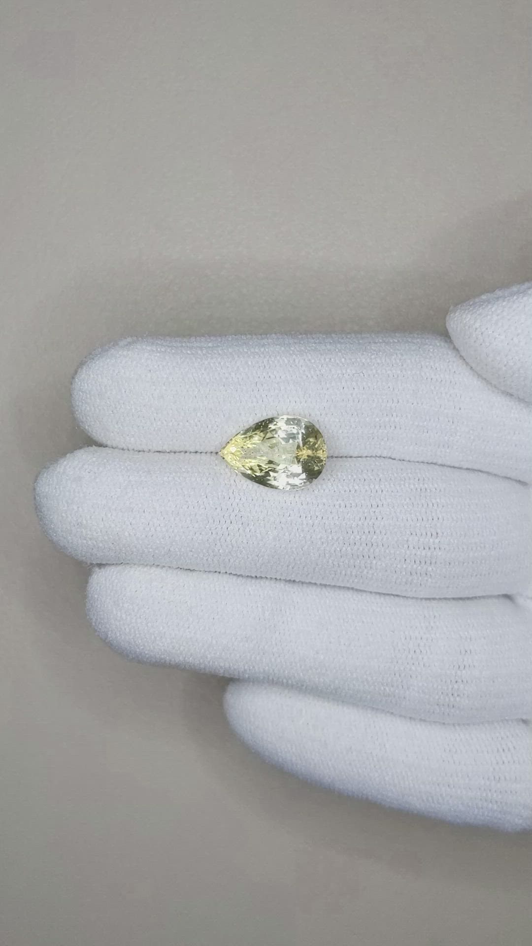 5.14 Ct. Yellow Sapphire from Ceylon (Sri Lanka) Size Video