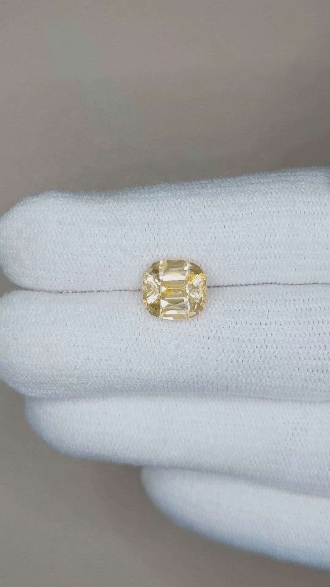 3.12 Ct. Yellow Sapphire from Ceylon (Sri Lanka) Size Video