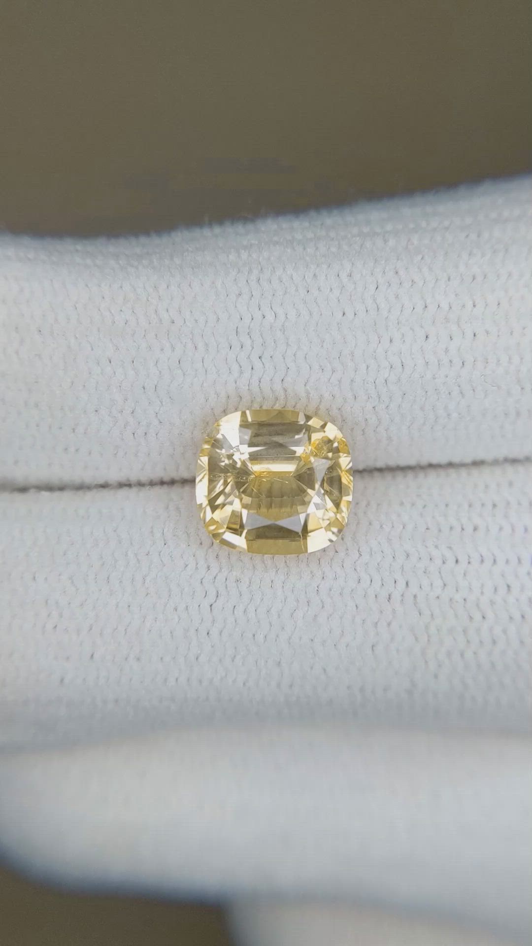 3.12 Ct. Yellow Sapphire from Ceylon (Sri Lanka) Size Video