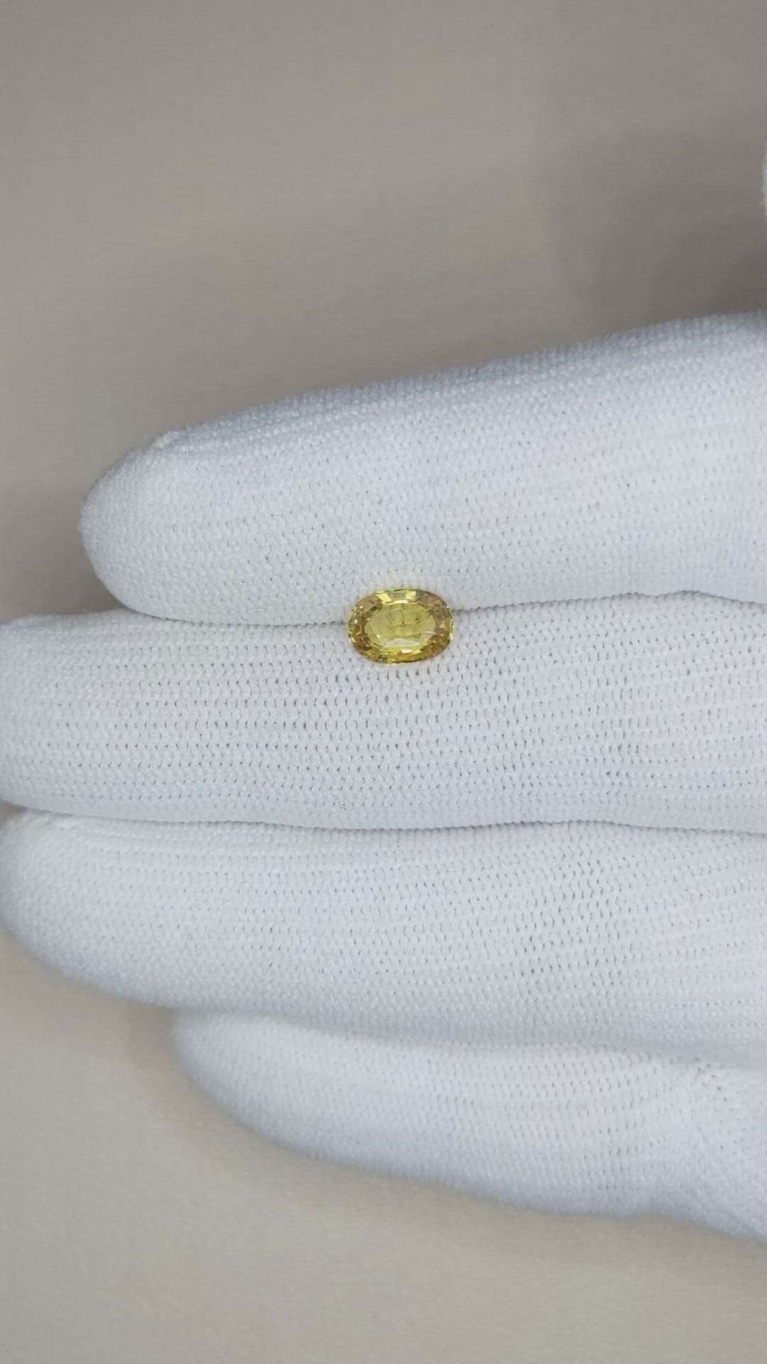 1.19 Ct. Yellowish Brown Sapphire from Ceylon (Sri Lanka) Size Video