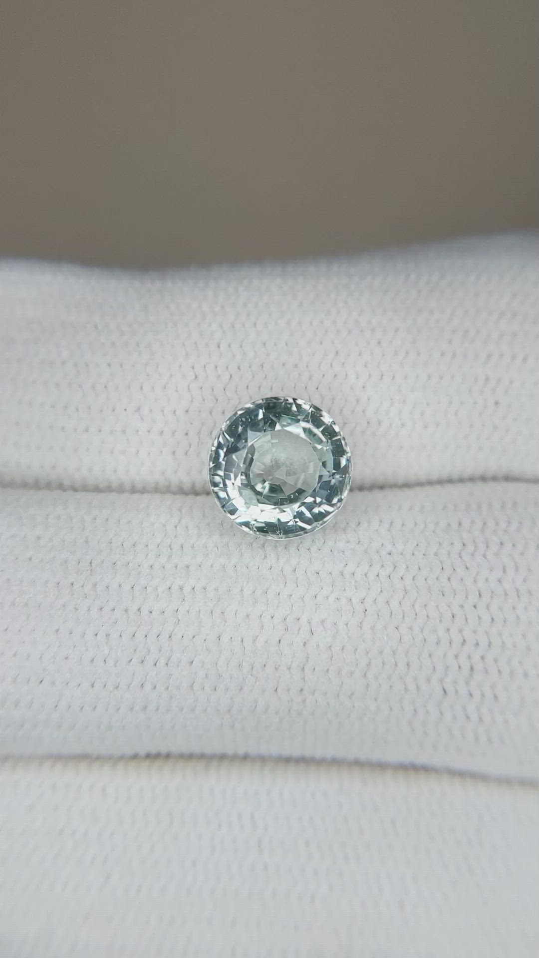 2.69 Ct. Greenish Blue Sapphire from Ceylon (Sri Lanka) Size Video