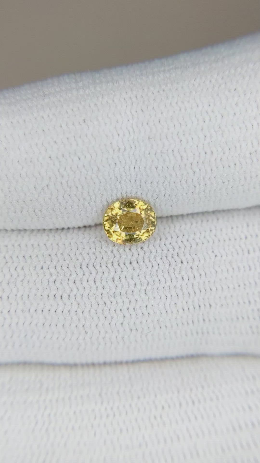 1.09 Ct. Greenish Yellow Sapphire from Ceylon (Sri Lanka) Size Video