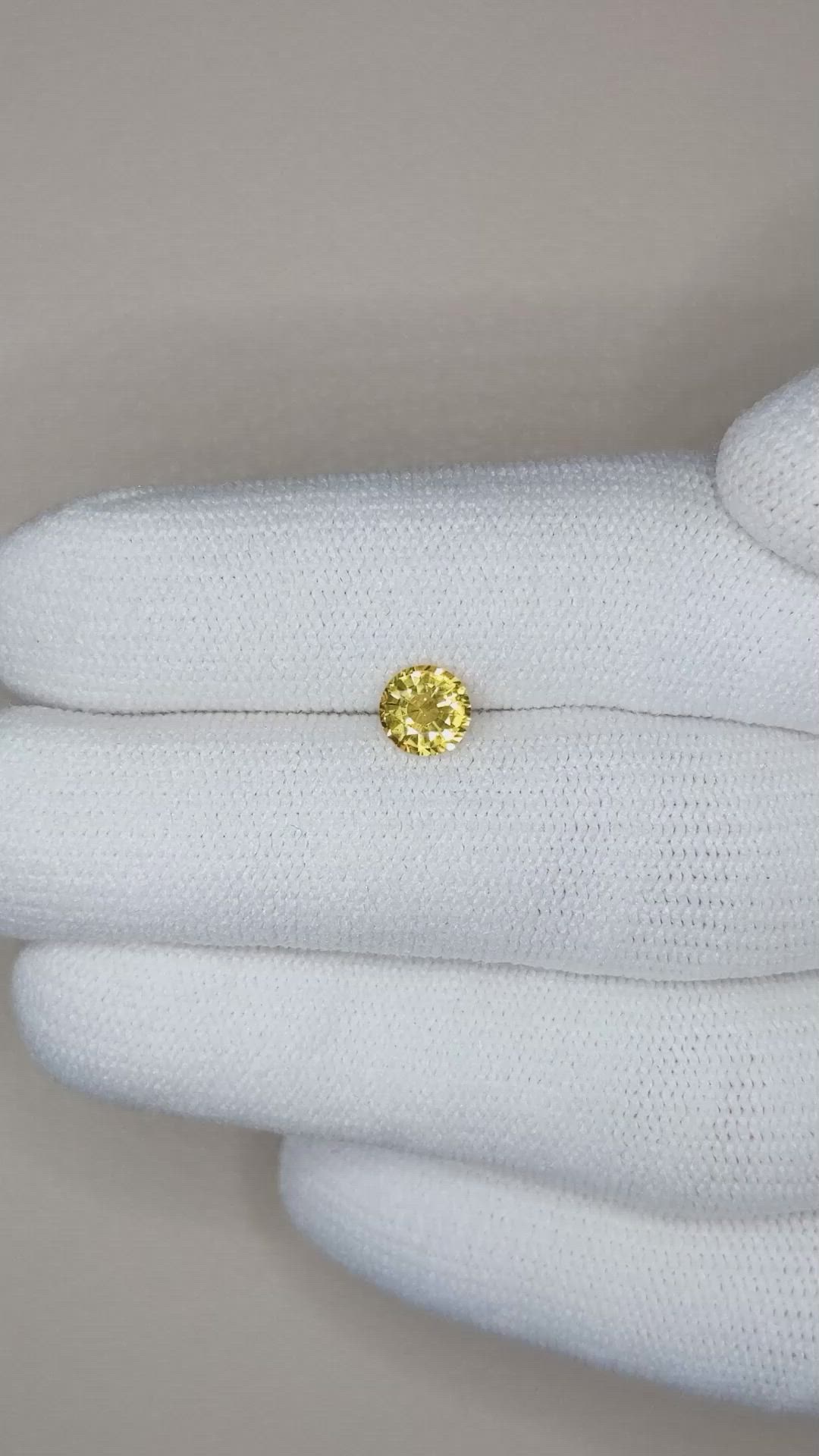 0.70 Ct. Yellow Sapphire from Ceylon (Sri Lanka) Size Video