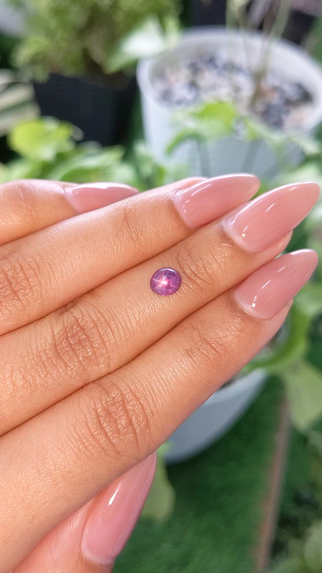 0.84 Ct. Pinkish Purple Star Sapphire from Ceylon (Sri Lanka) Size Video