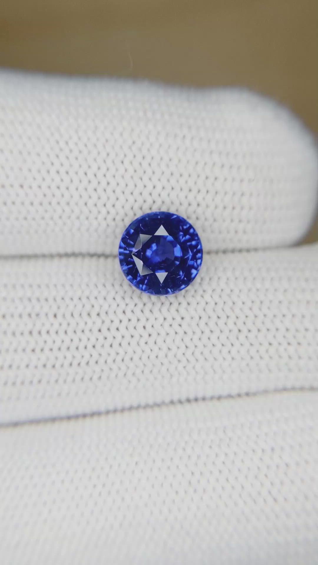 3.05 Ct. Blue Sapphire from Ceylon (Sri Lanka) Size Video