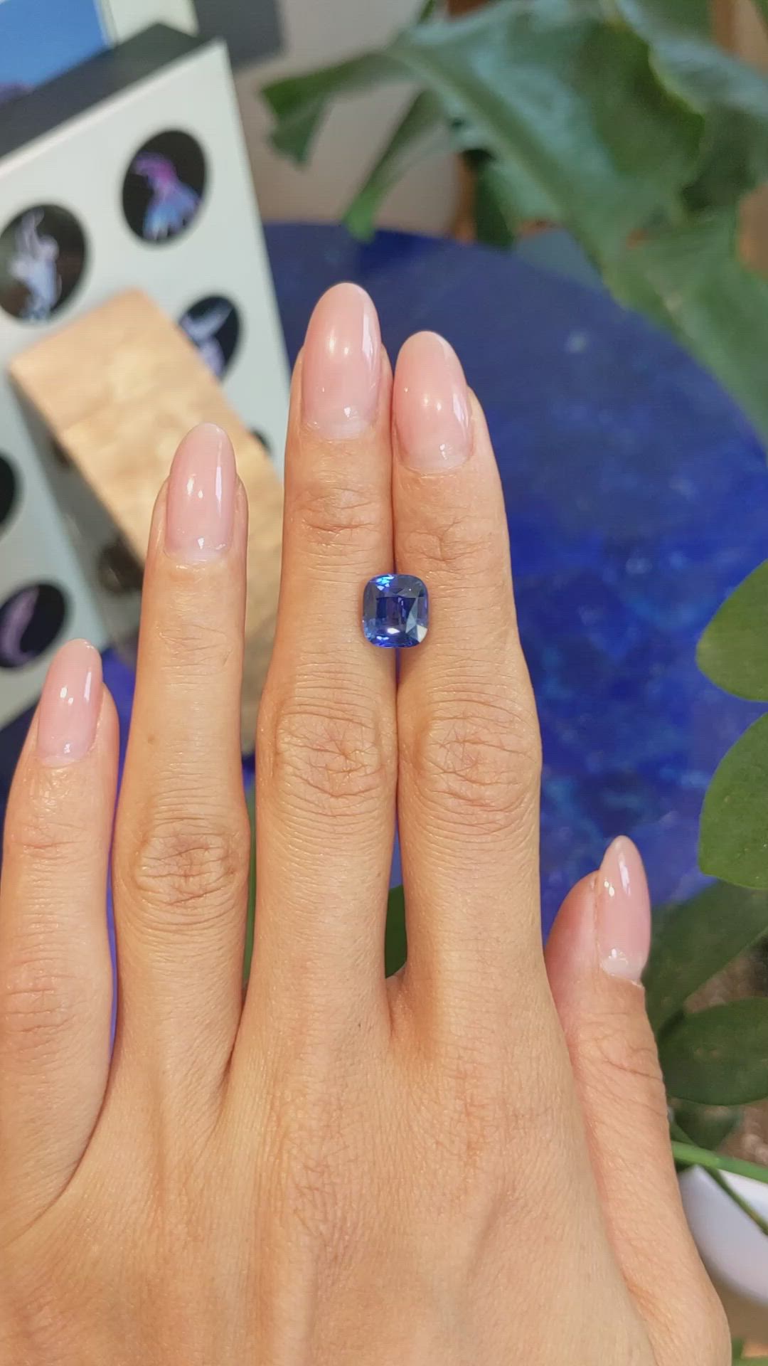 4.03 Ct. Blue Sapphire from Ceylon (Sri Lanka) Size Video